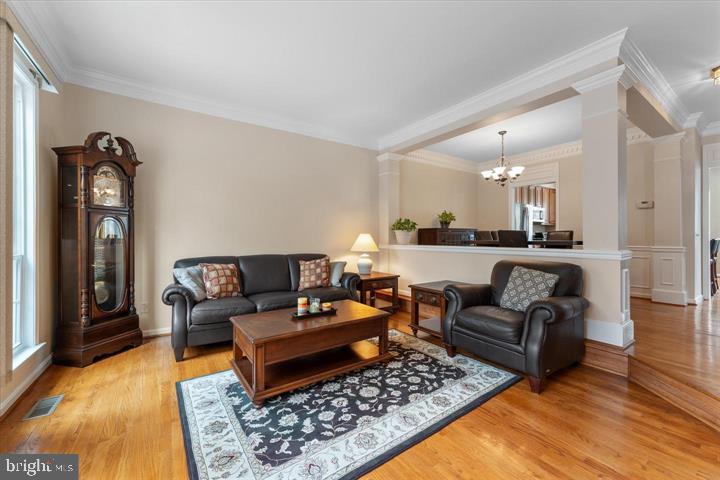 POTOMAC LAKES - Residential Lease