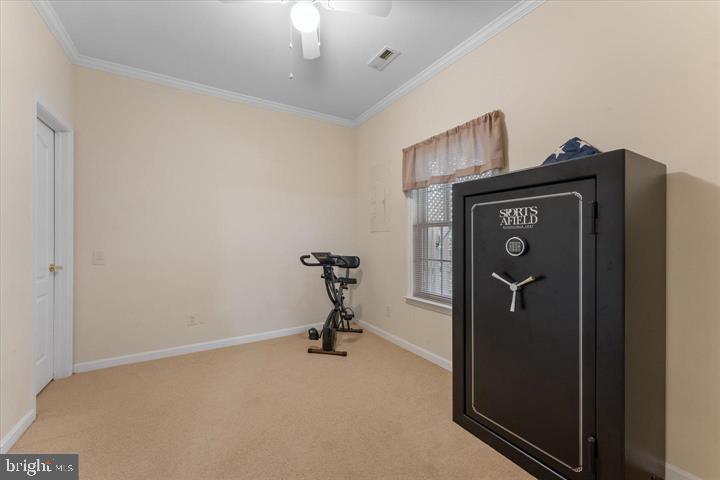 POTOMAC LAKES - Residential Lease