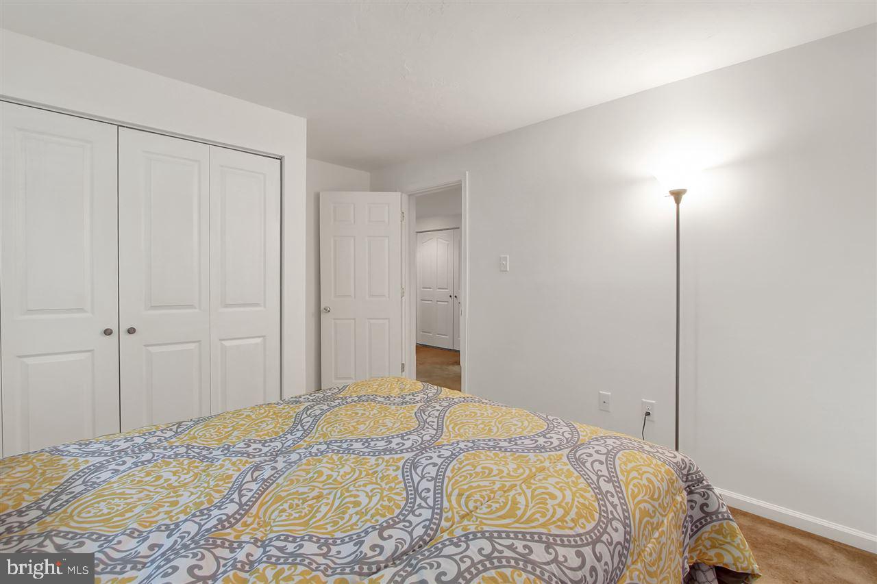 COLONIAL HILLS - Residential