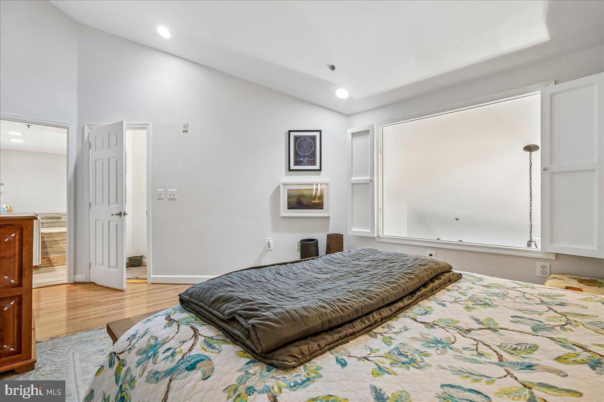 COURTHOUSE HILL - Residential