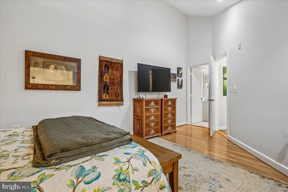 COURTHOUSE HILL - Residential
