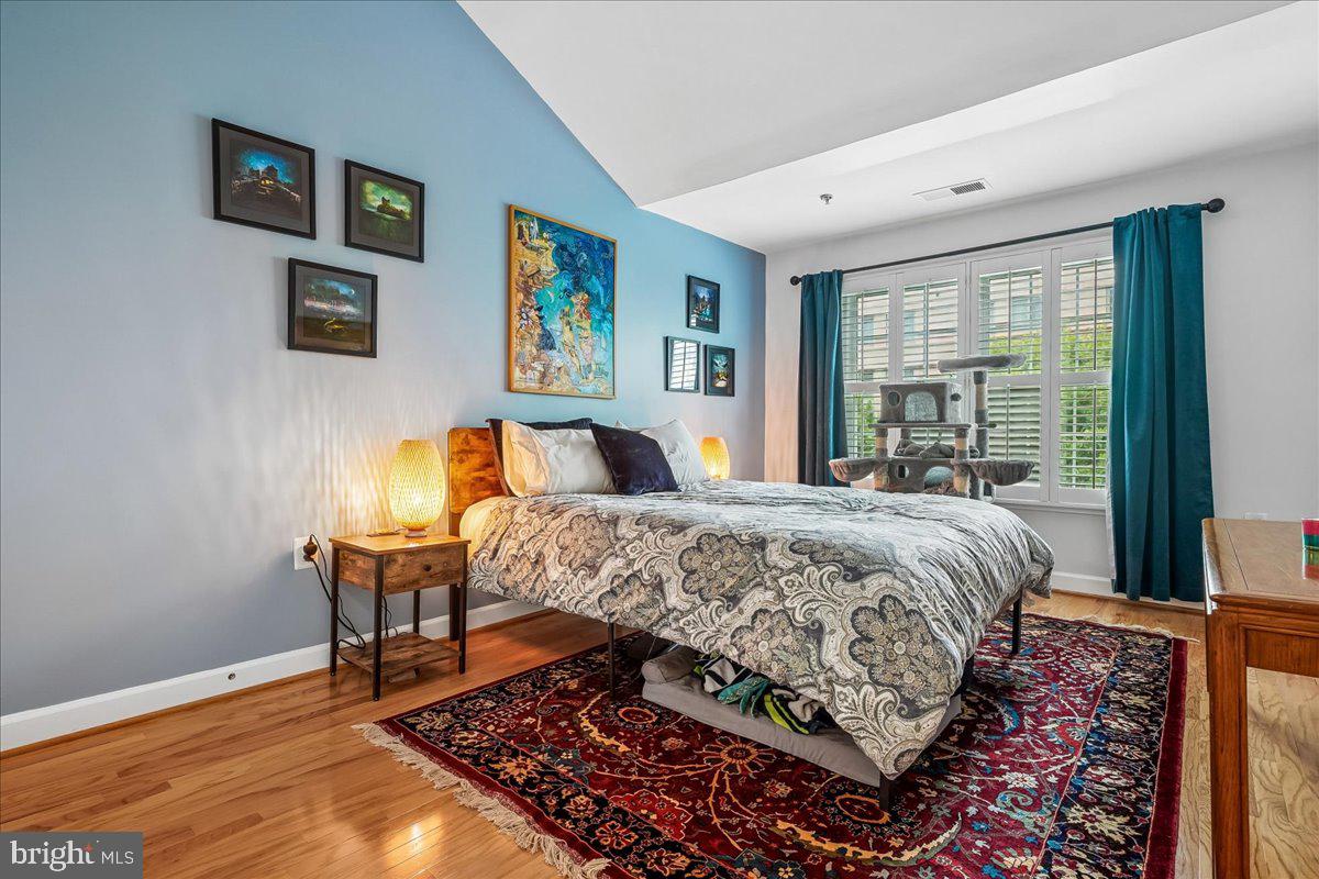 COURTHOUSE HILL - Residential