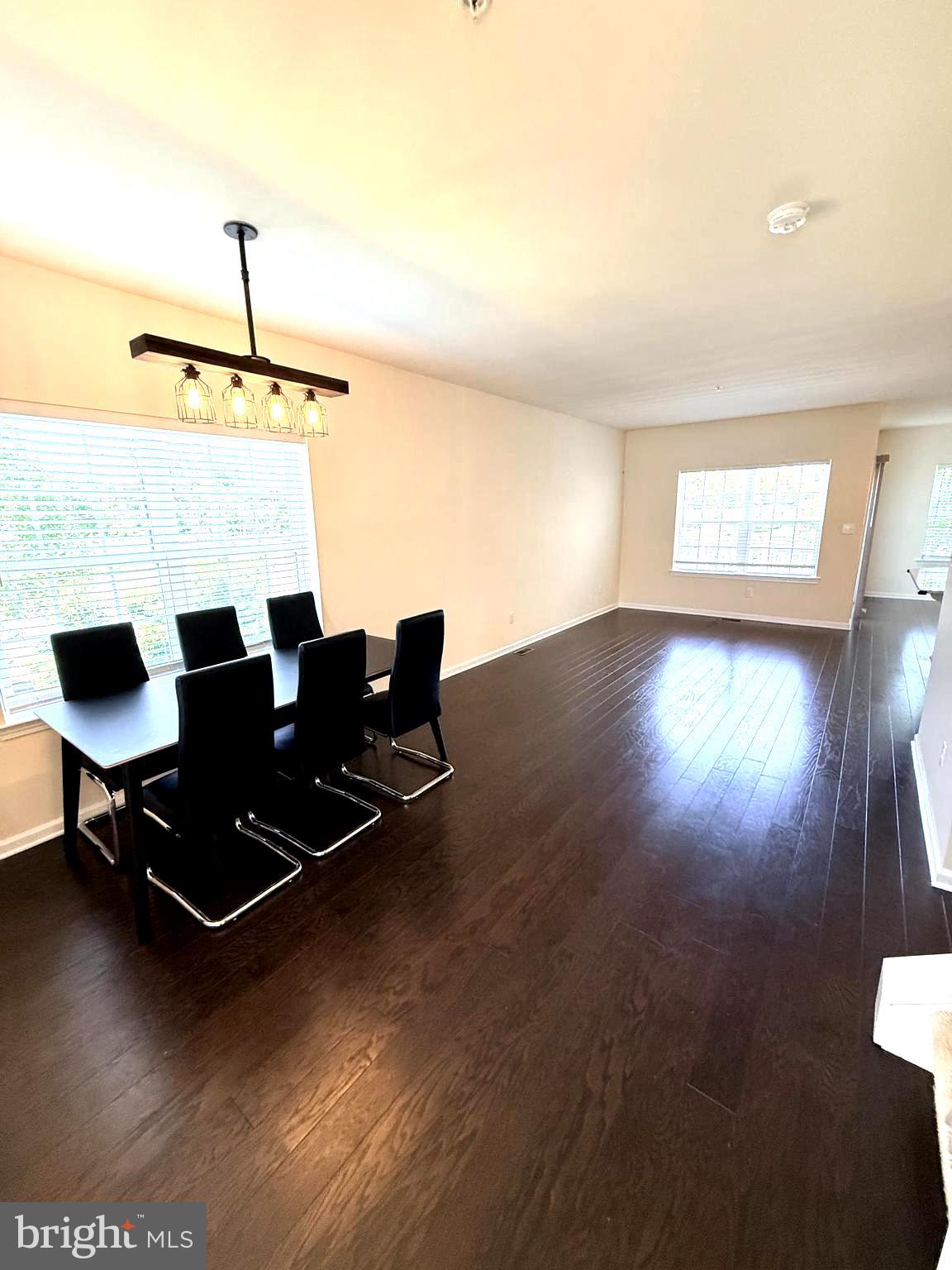 HIGH GROVE - Residential