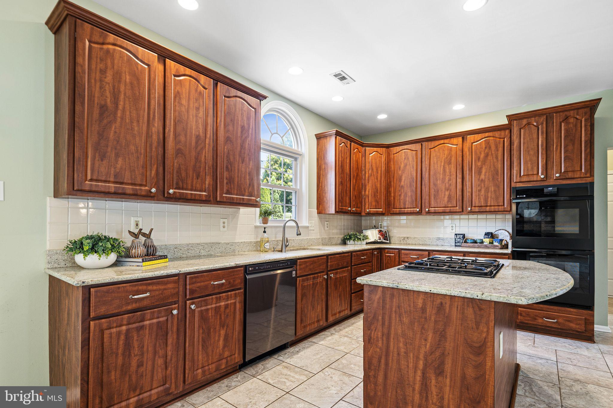 HEATHER RIDGE - Residential