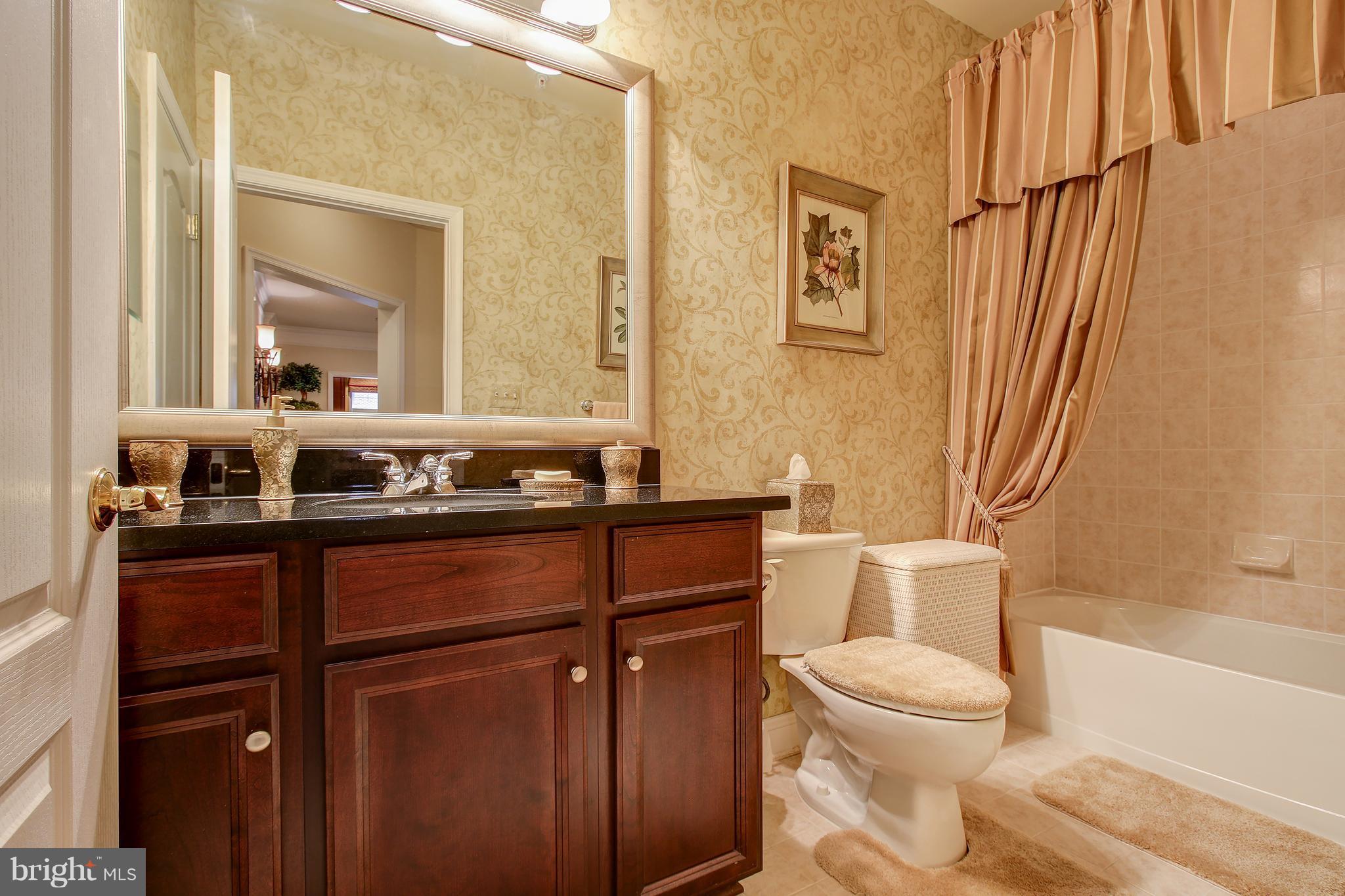 KING FARM BAILEYS COMMON - Residential
