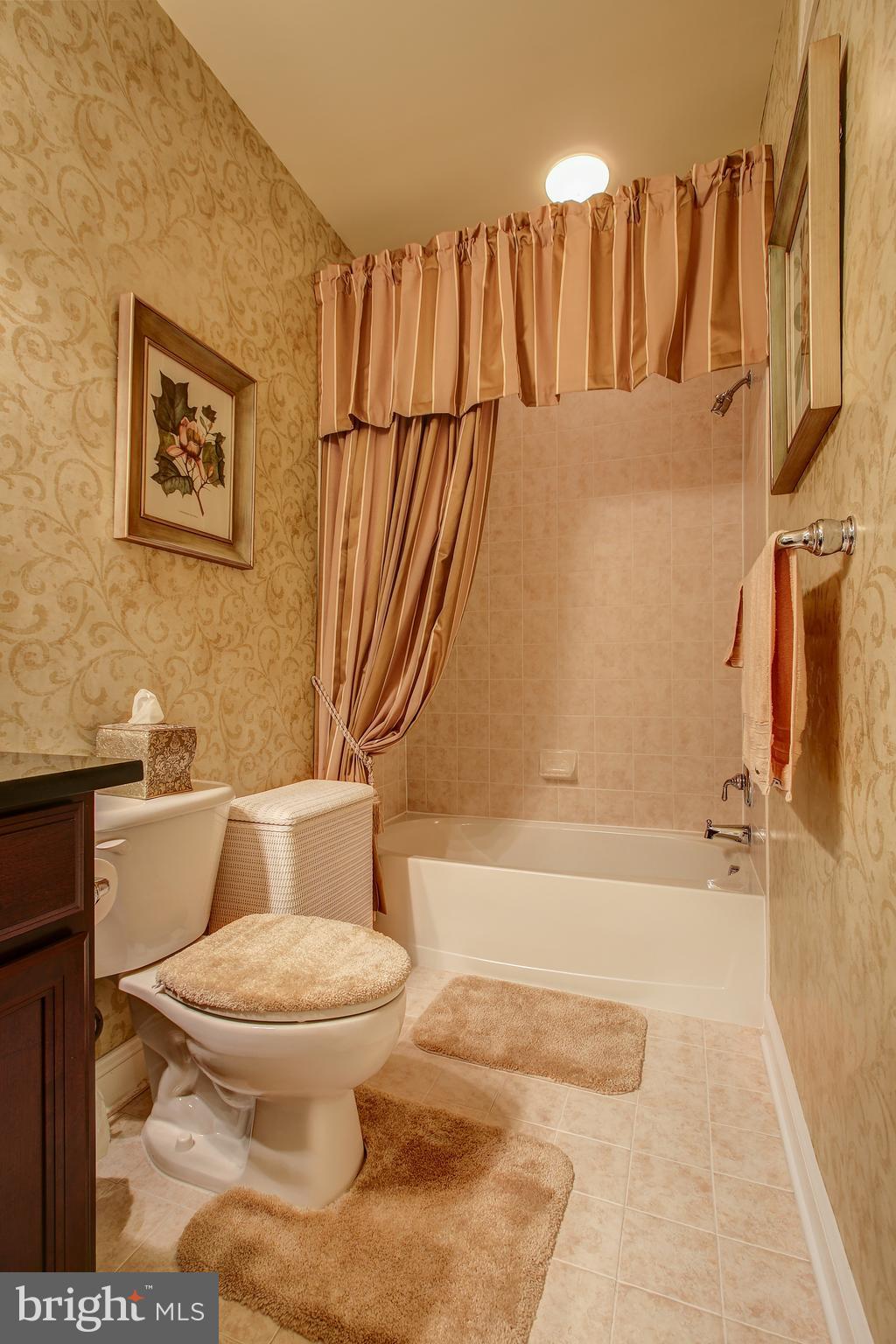 KING FARM BAILEYS COMMON - Residential