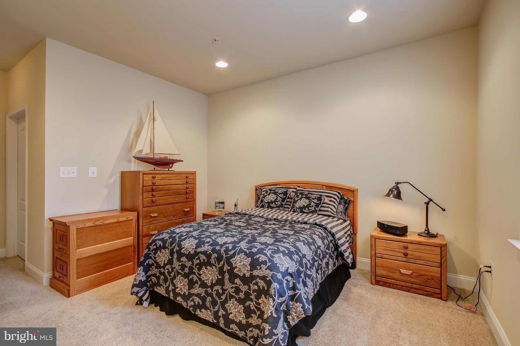 KING FARM BAILEYS COMMON - Residential