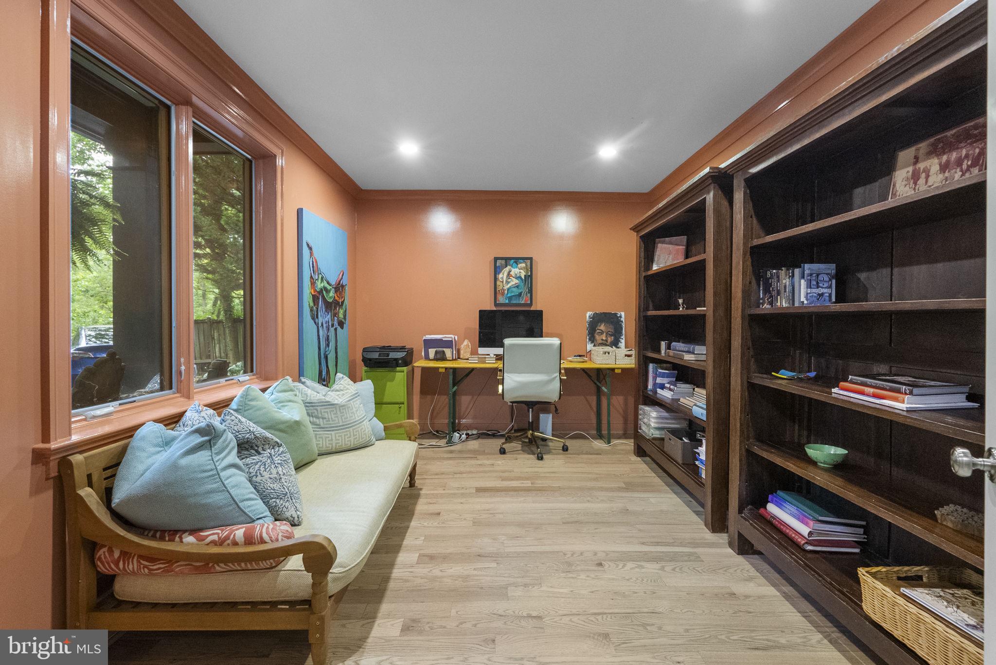 CABIN JOHN PARK - Residential