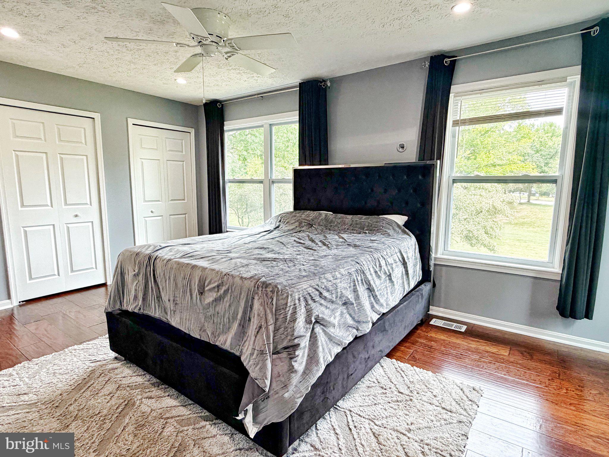 ST. CHARLES HAMPSHIRE - Residential