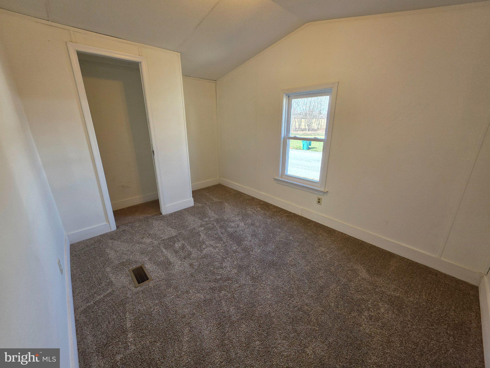 NEIGHBORS OF CREEKVIEW COURT - Residential