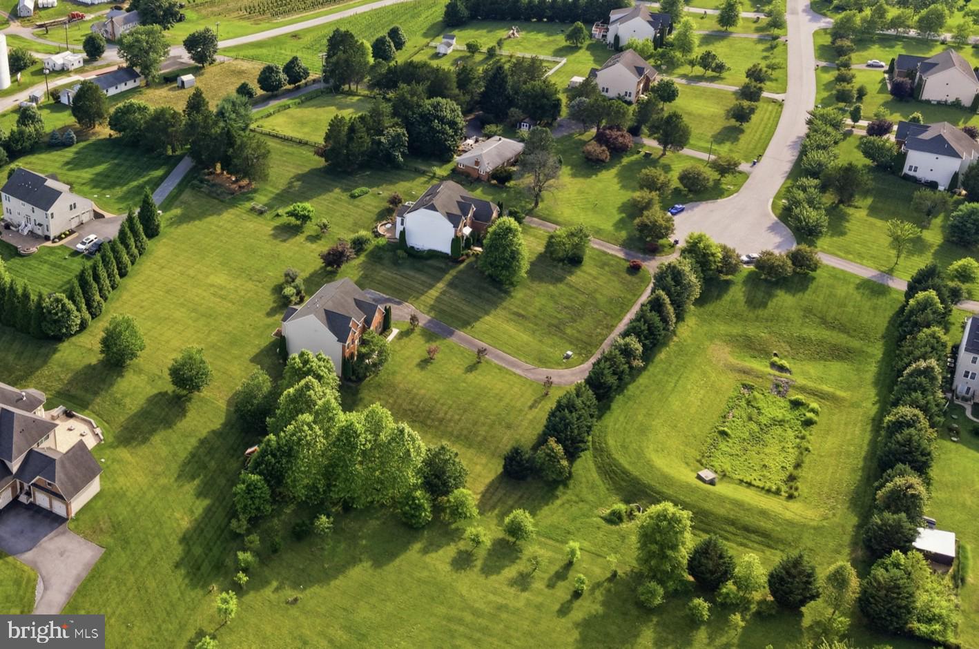 WARFIELD ESTATES - Residential