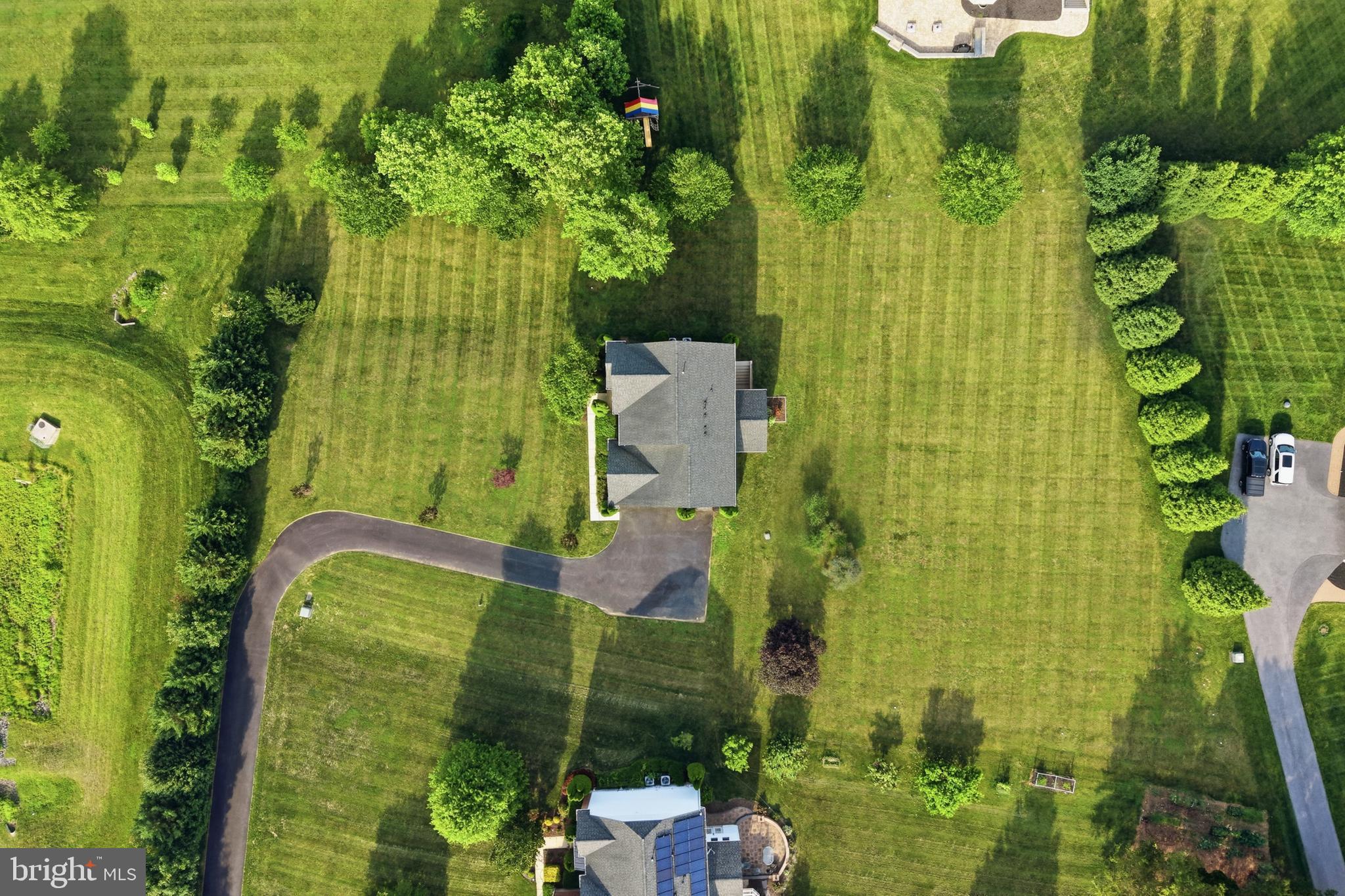 WARFIELD ESTATES - Residential