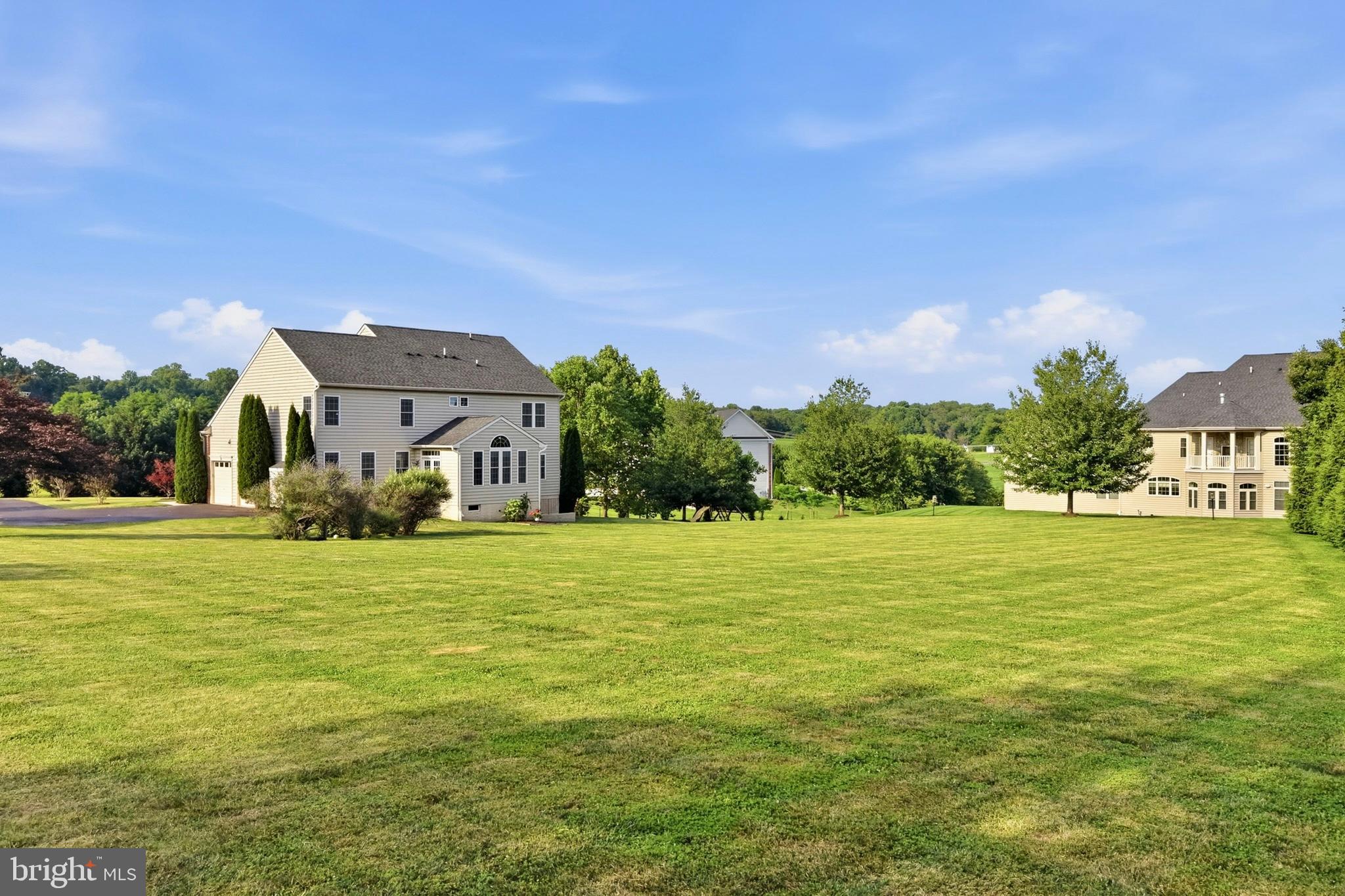WARFIELD ESTATES - Residential
