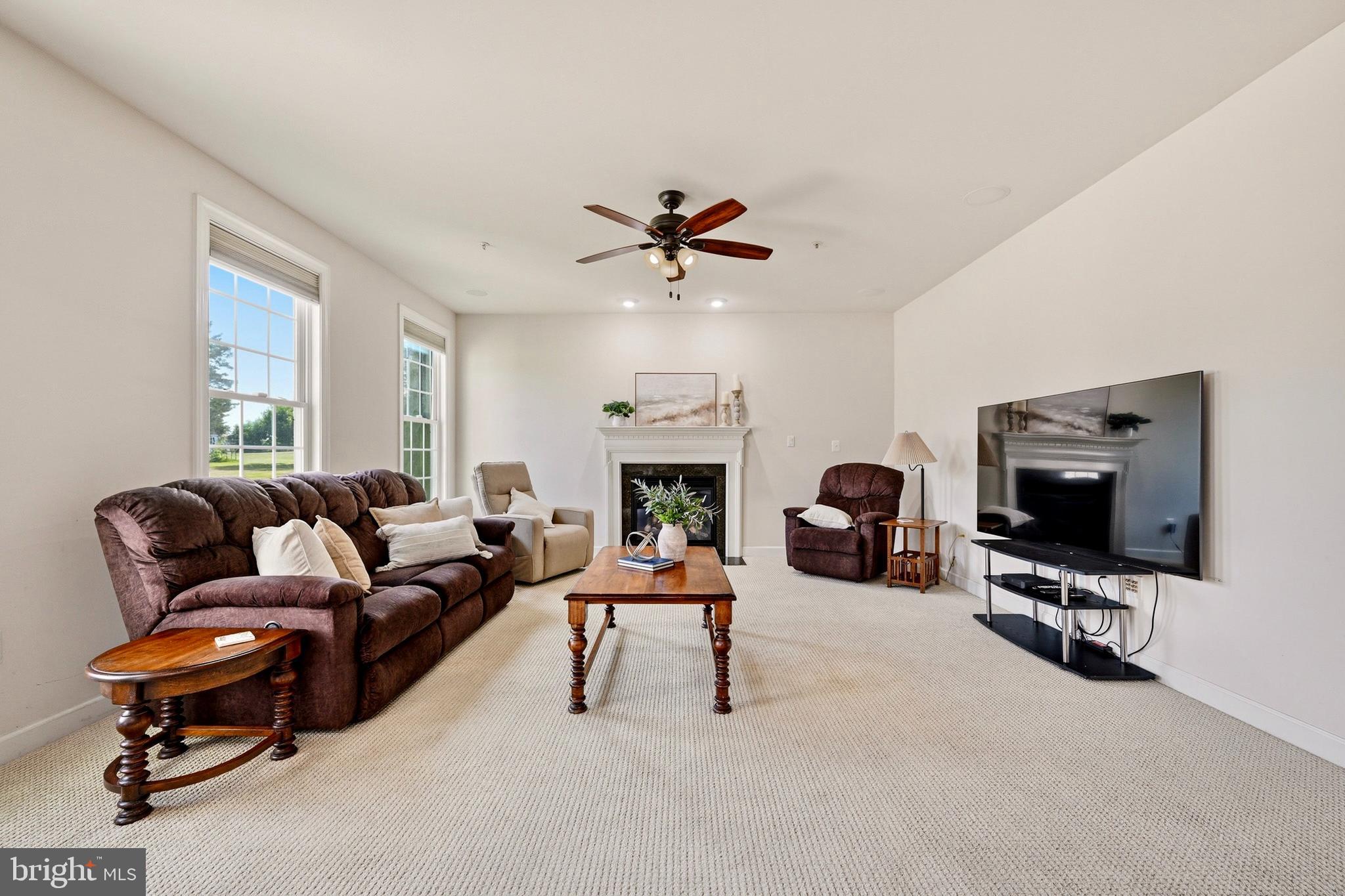 WARFIELD ESTATES - Residential