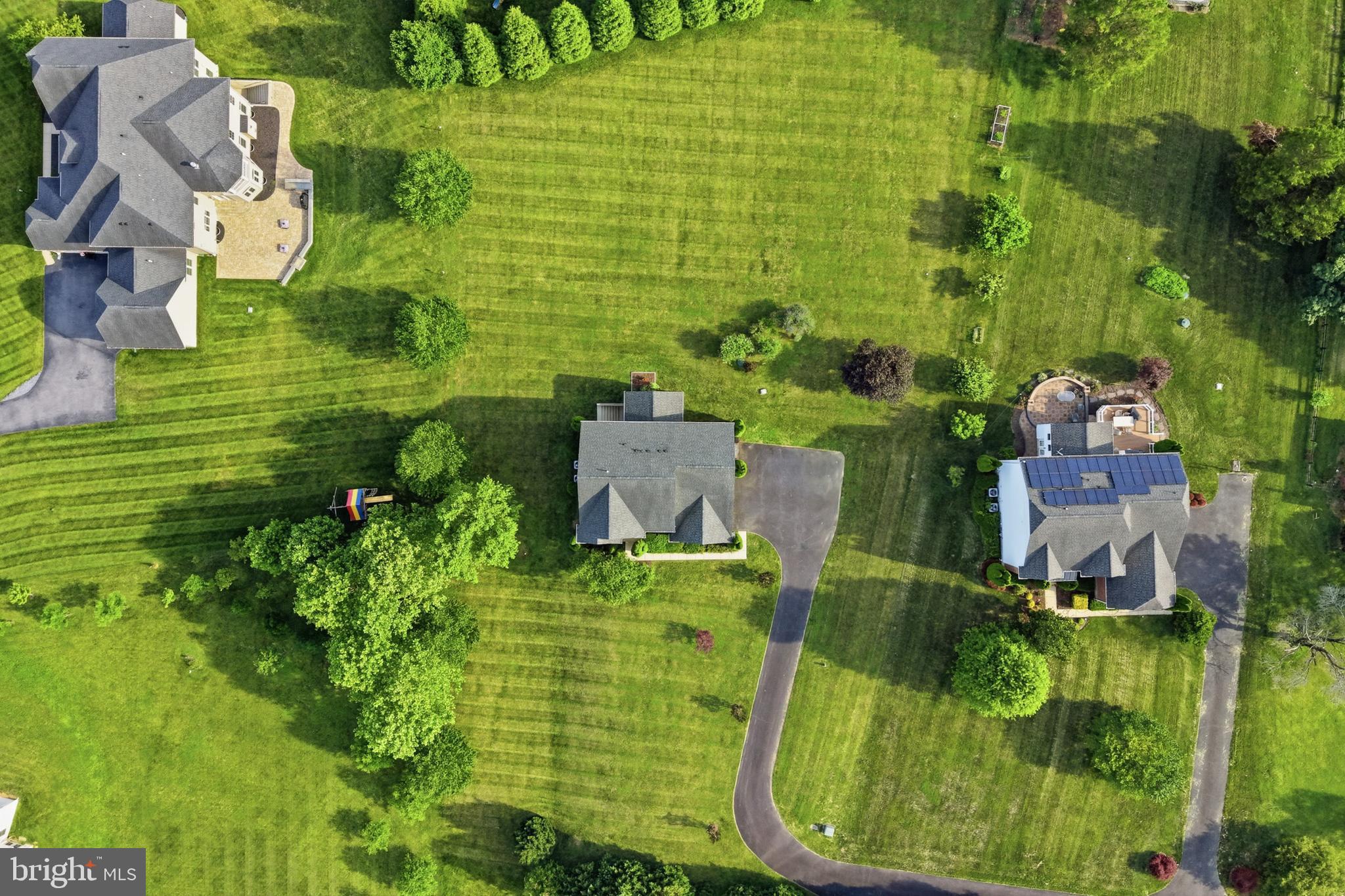 WARFIELD ESTATES - Residential