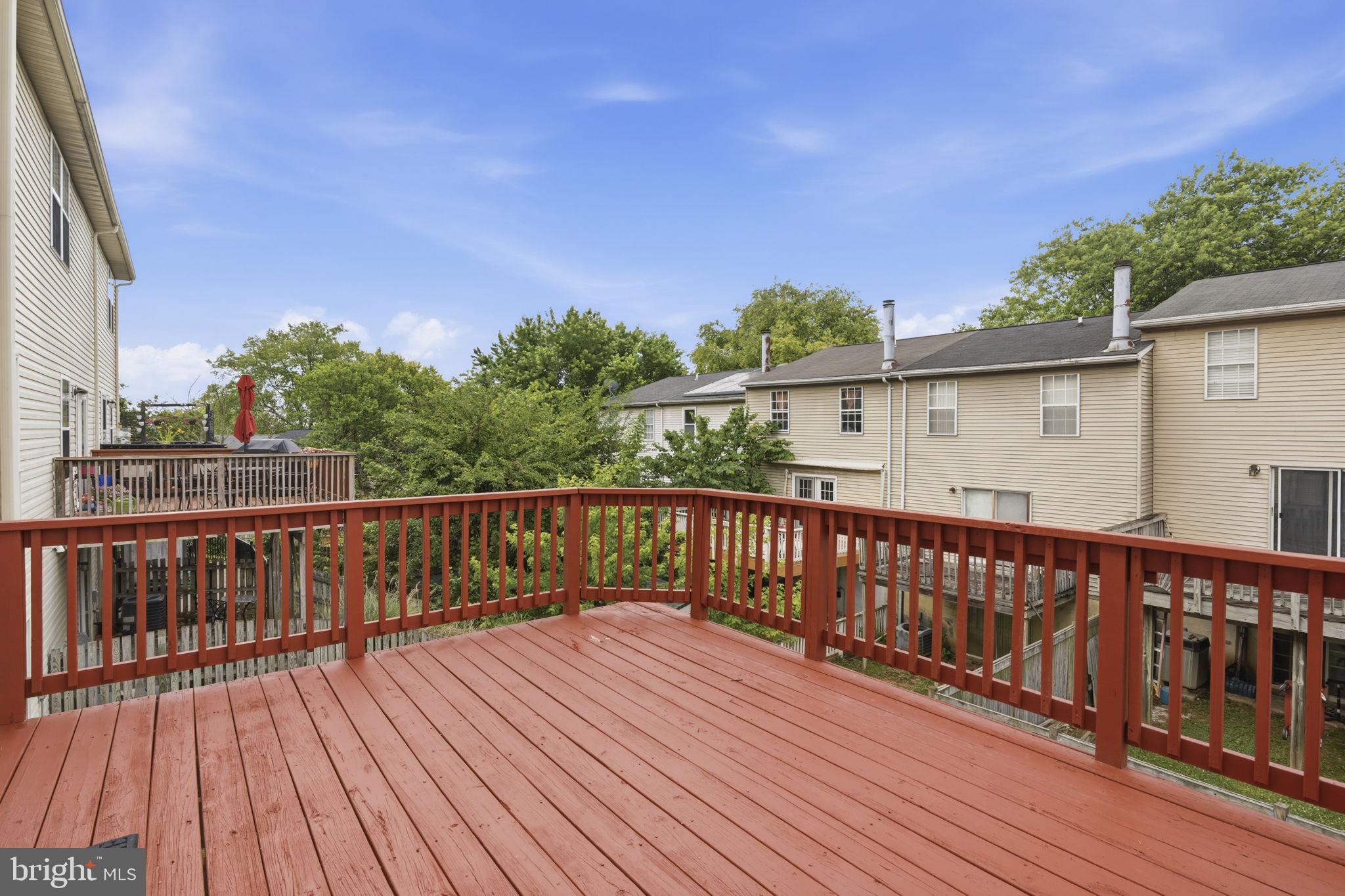 OAKHURST - Residential