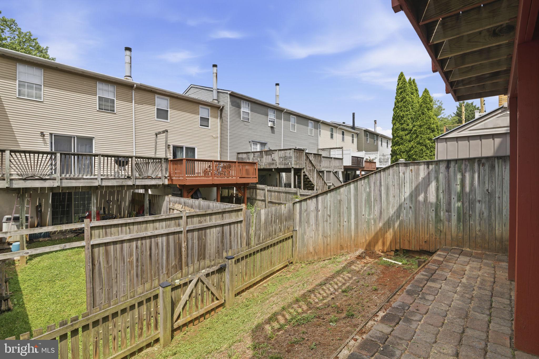 OAKHURST - Residential