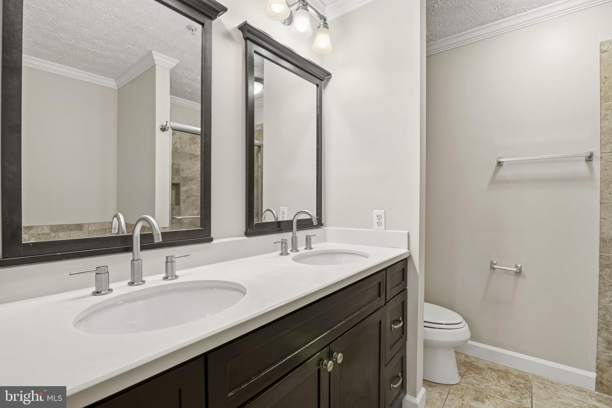 OAKHURST - Residential