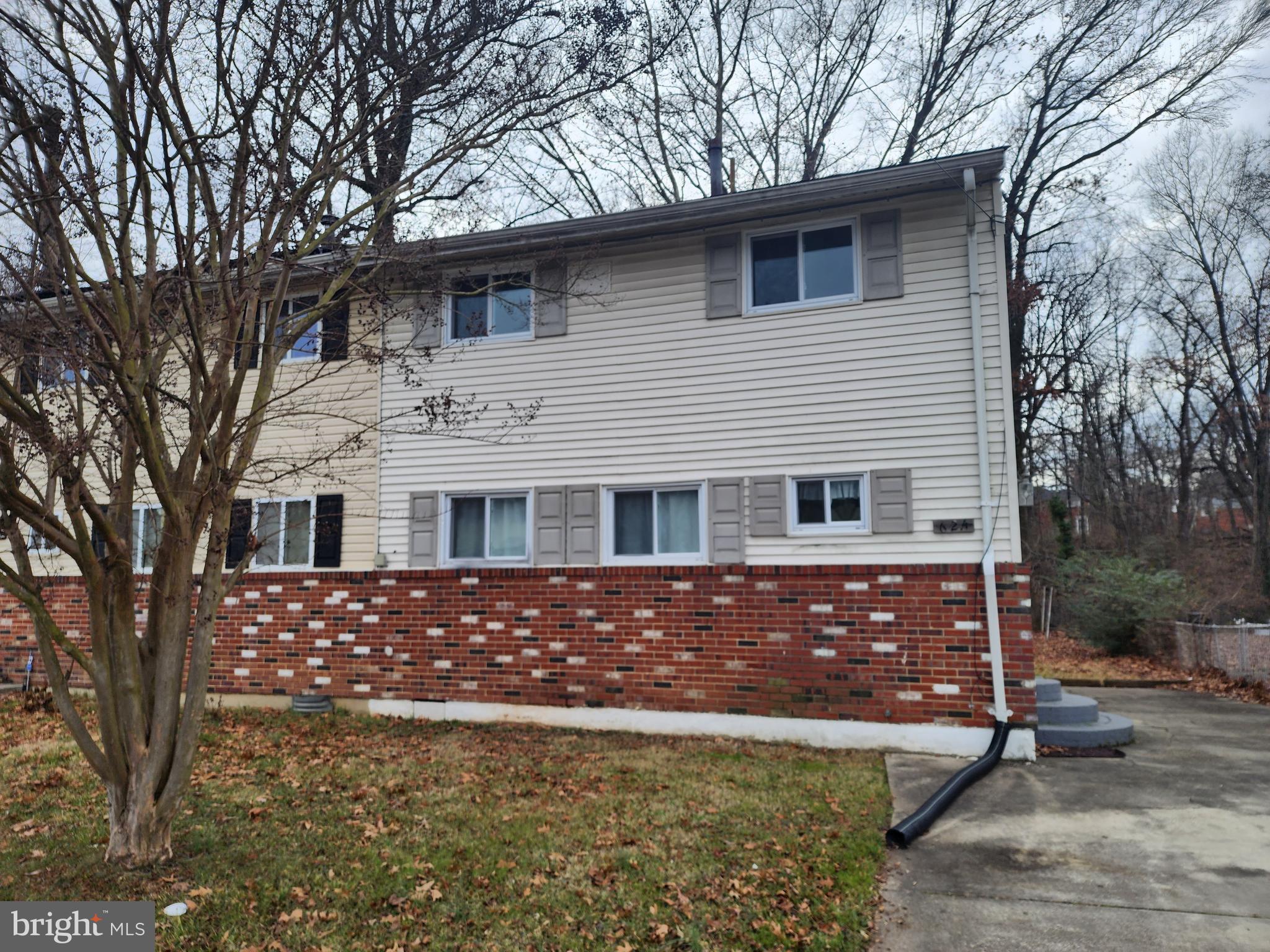 Motivated seller.  Great for investors, 203k renovation loan.  All offers will be considered.