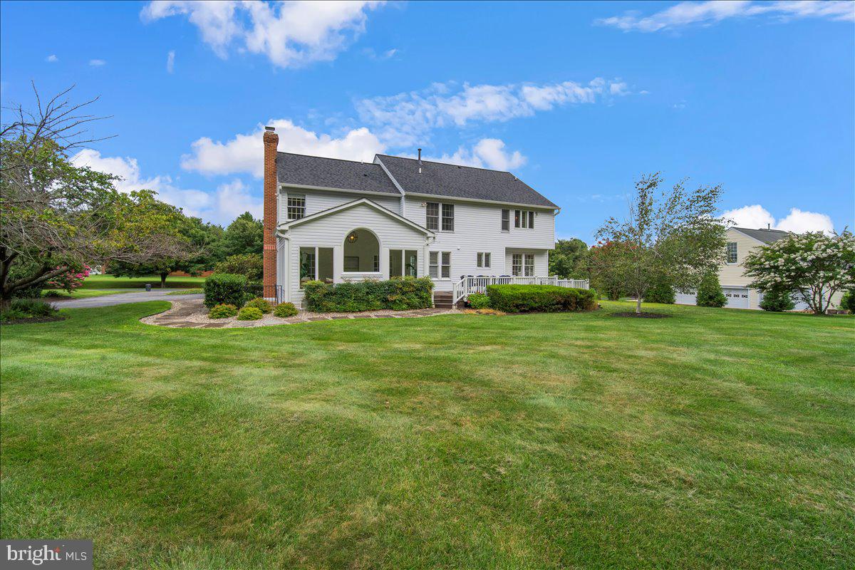 LAYTONSVILLE KNOLLS - Residential