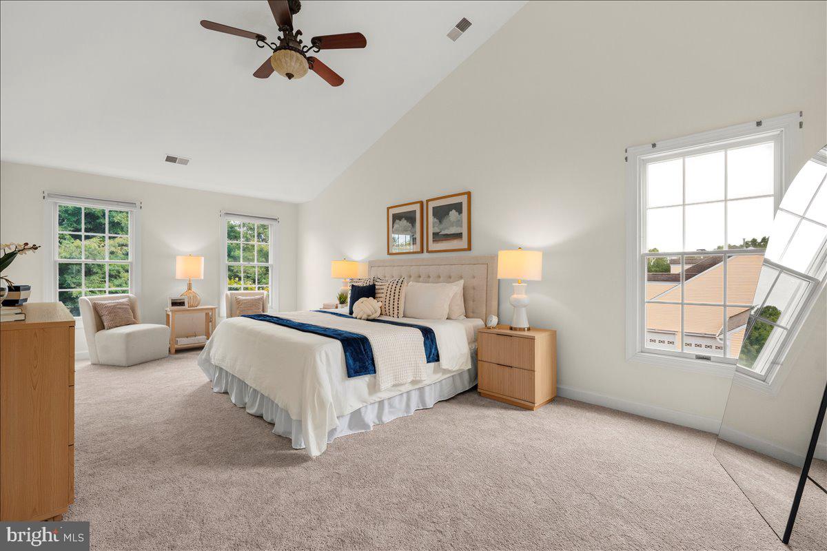 LAYTONSVILLE KNOLLS - Residential