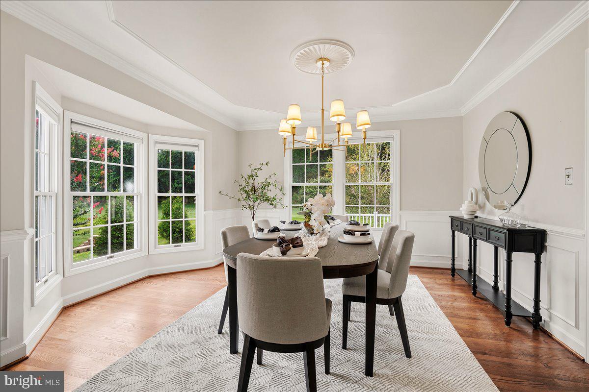 LAYTONSVILLE KNOLLS - Residential
