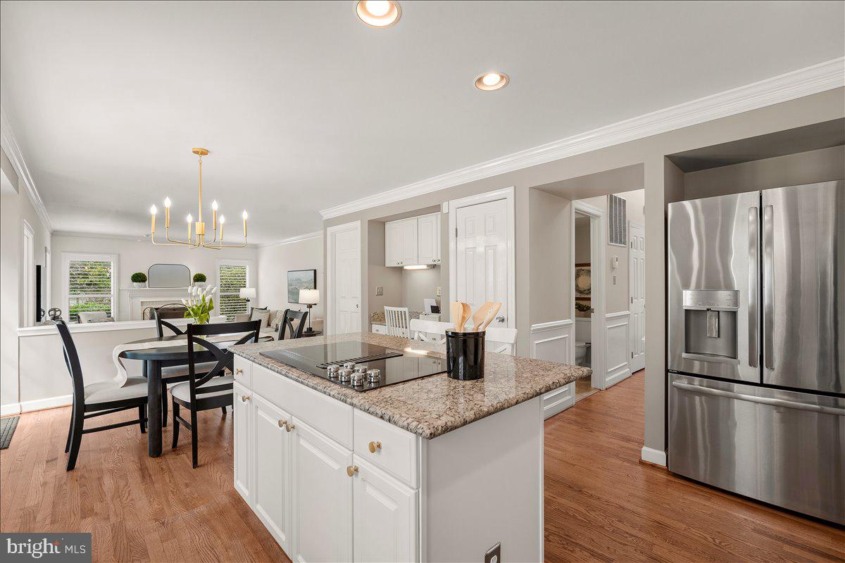 LAYTONSVILLE KNOLLS - Residential
