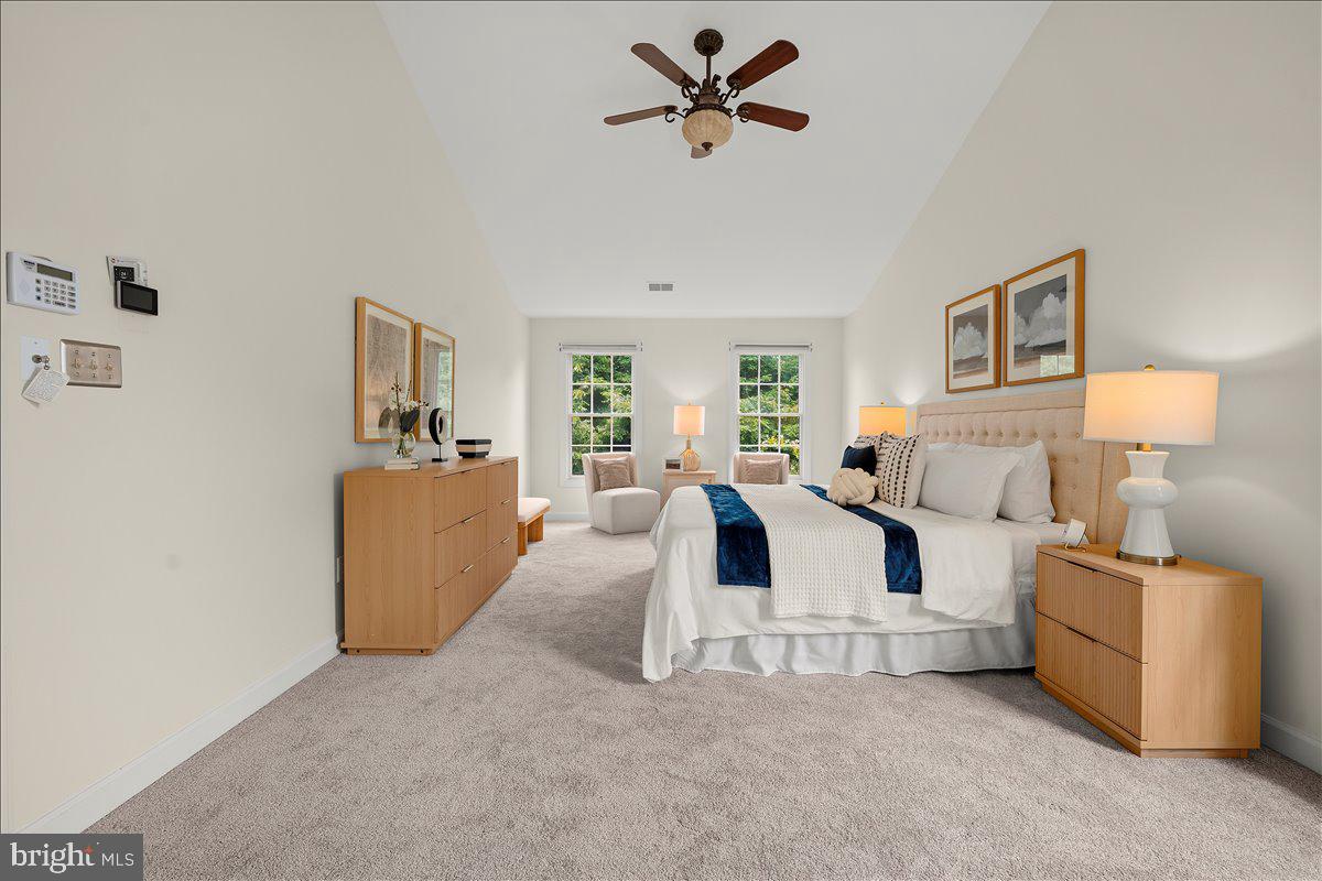 LAYTONSVILLE KNOLLS - Residential