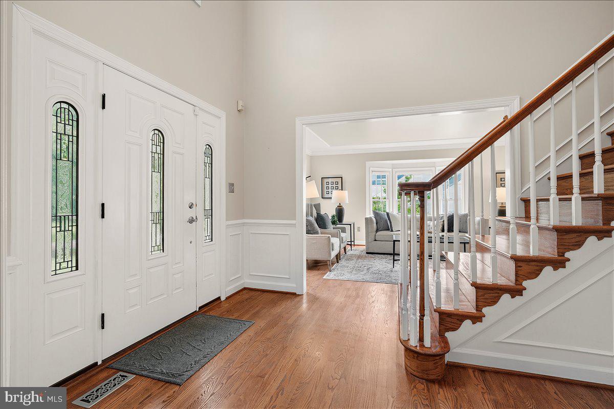 LAYTONSVILLE KNOLLS - Residential