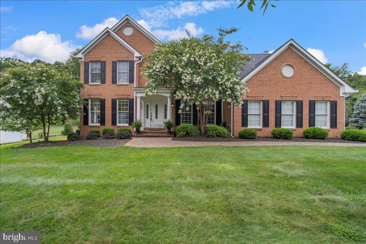 LAYTONSVILLE KNOLLS - Residential