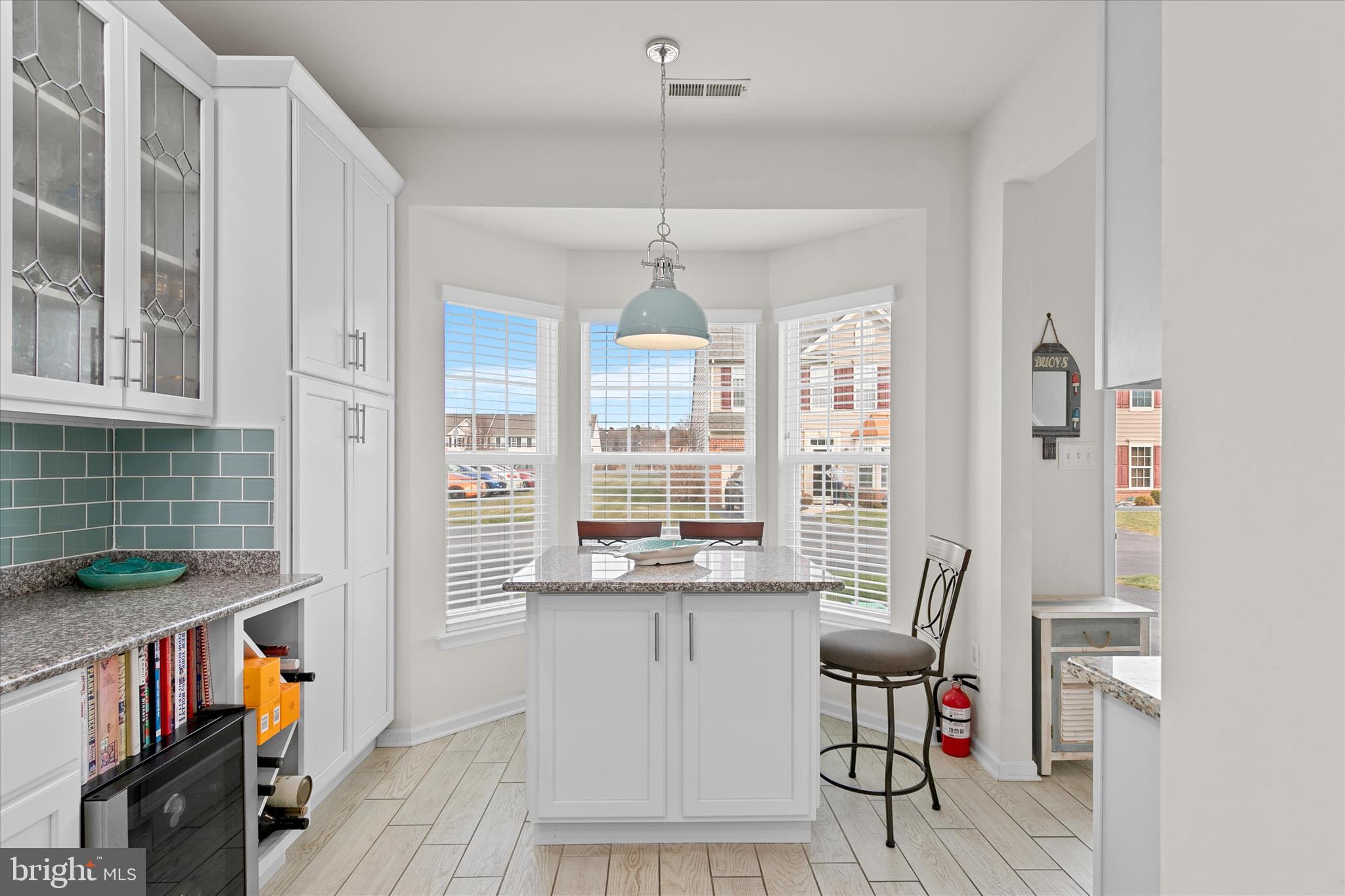 BAY SHORES - Residential