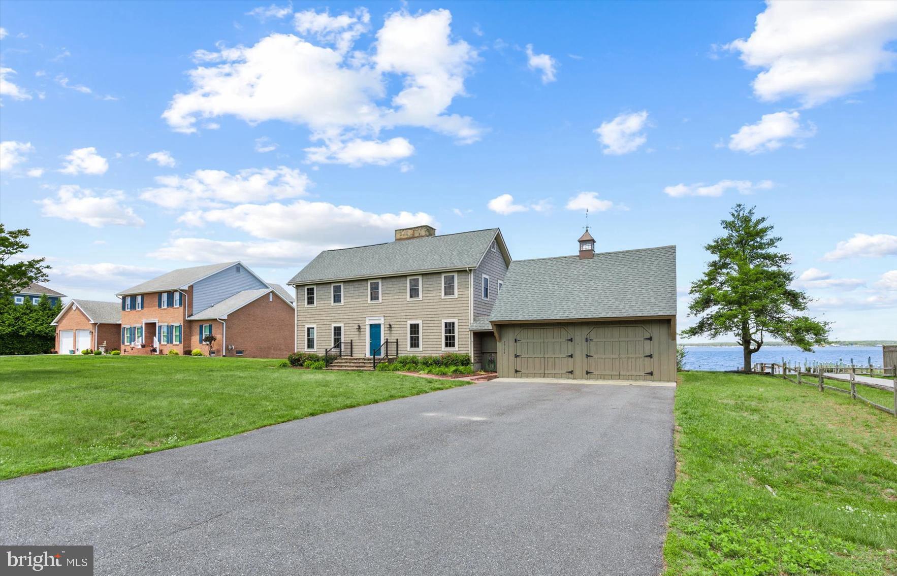 IRONS LANE - Residential