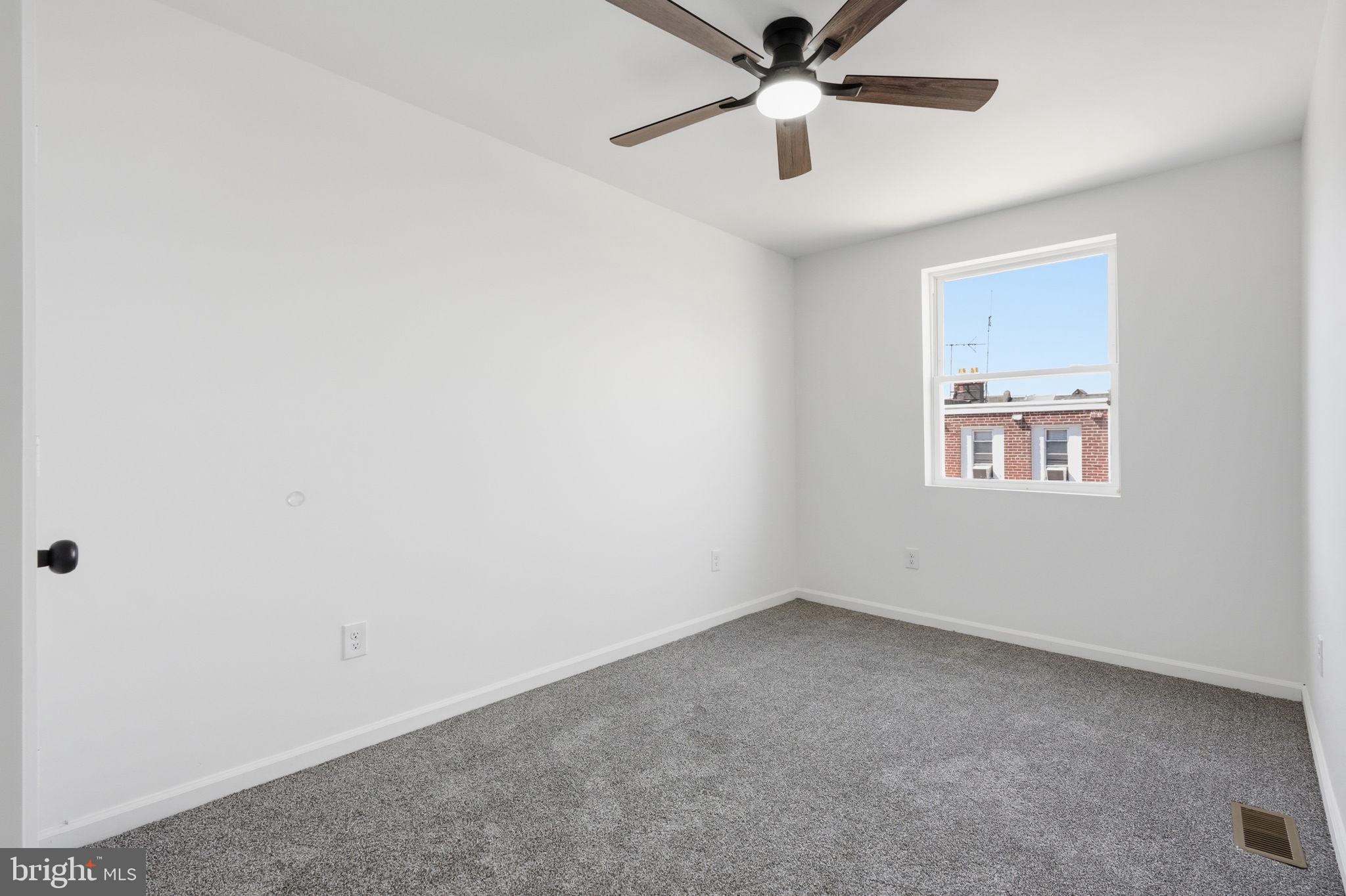 LAWNDALE - Residential