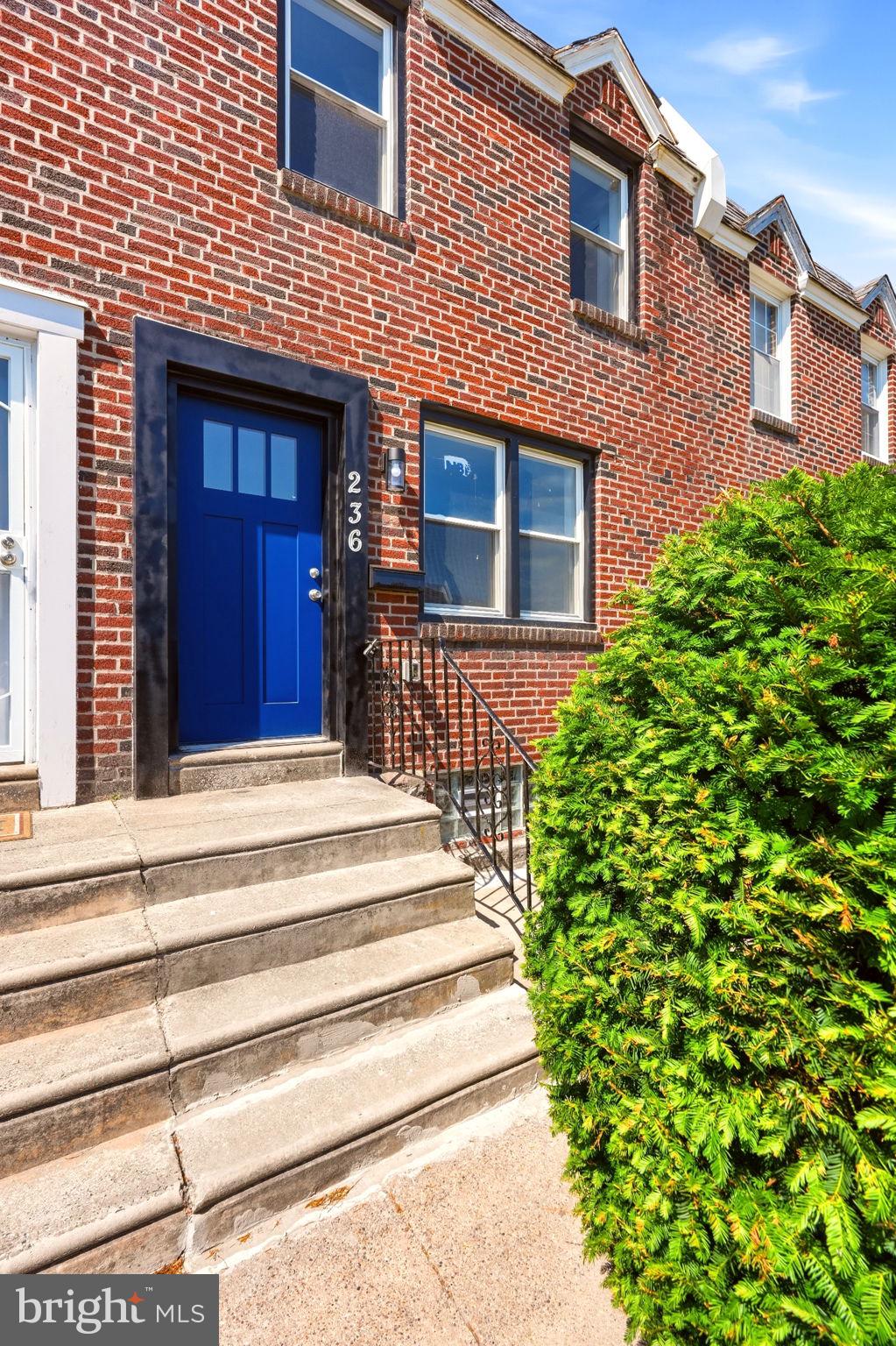 LAWNDALE - Residential