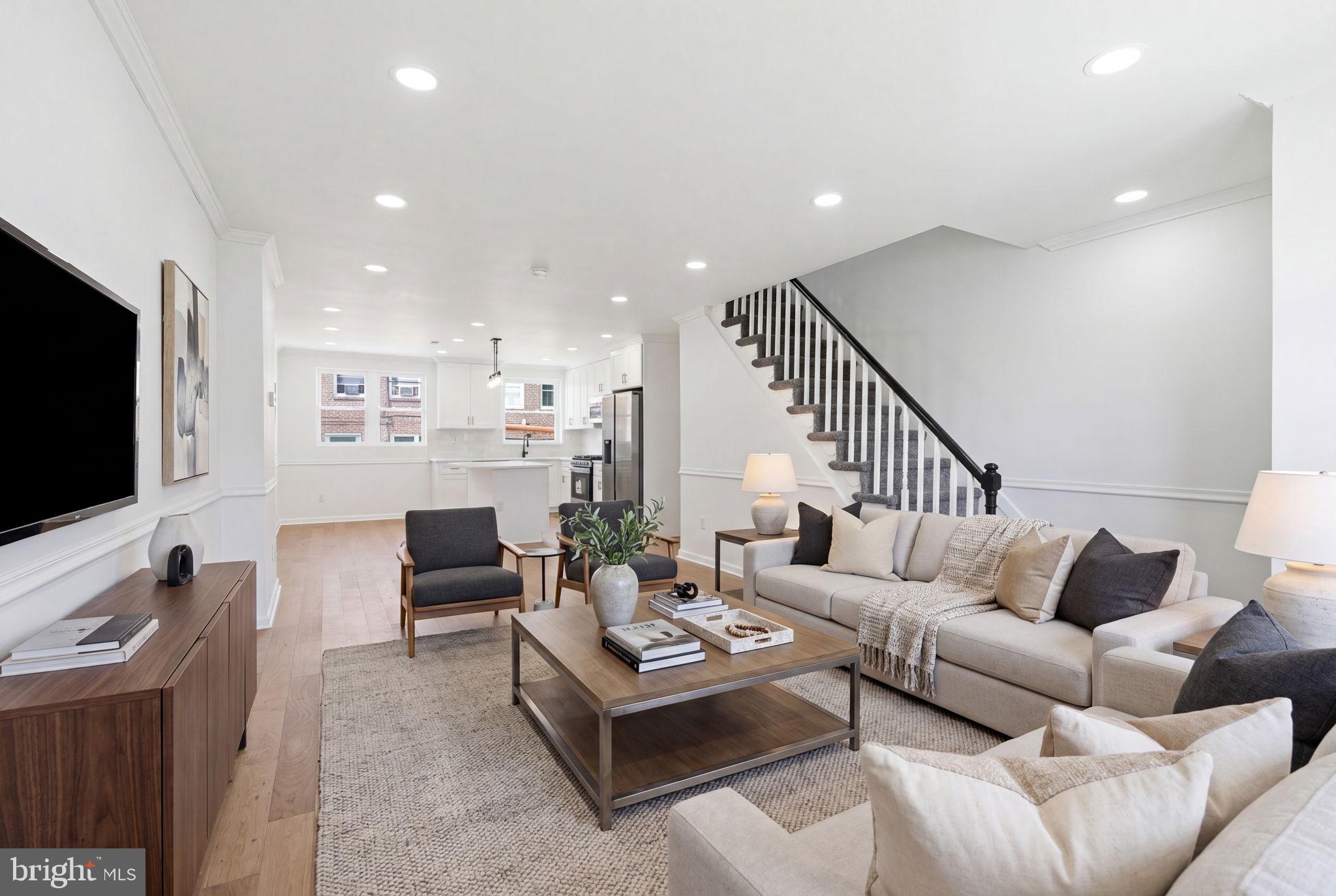 LAWNDALE - Residential