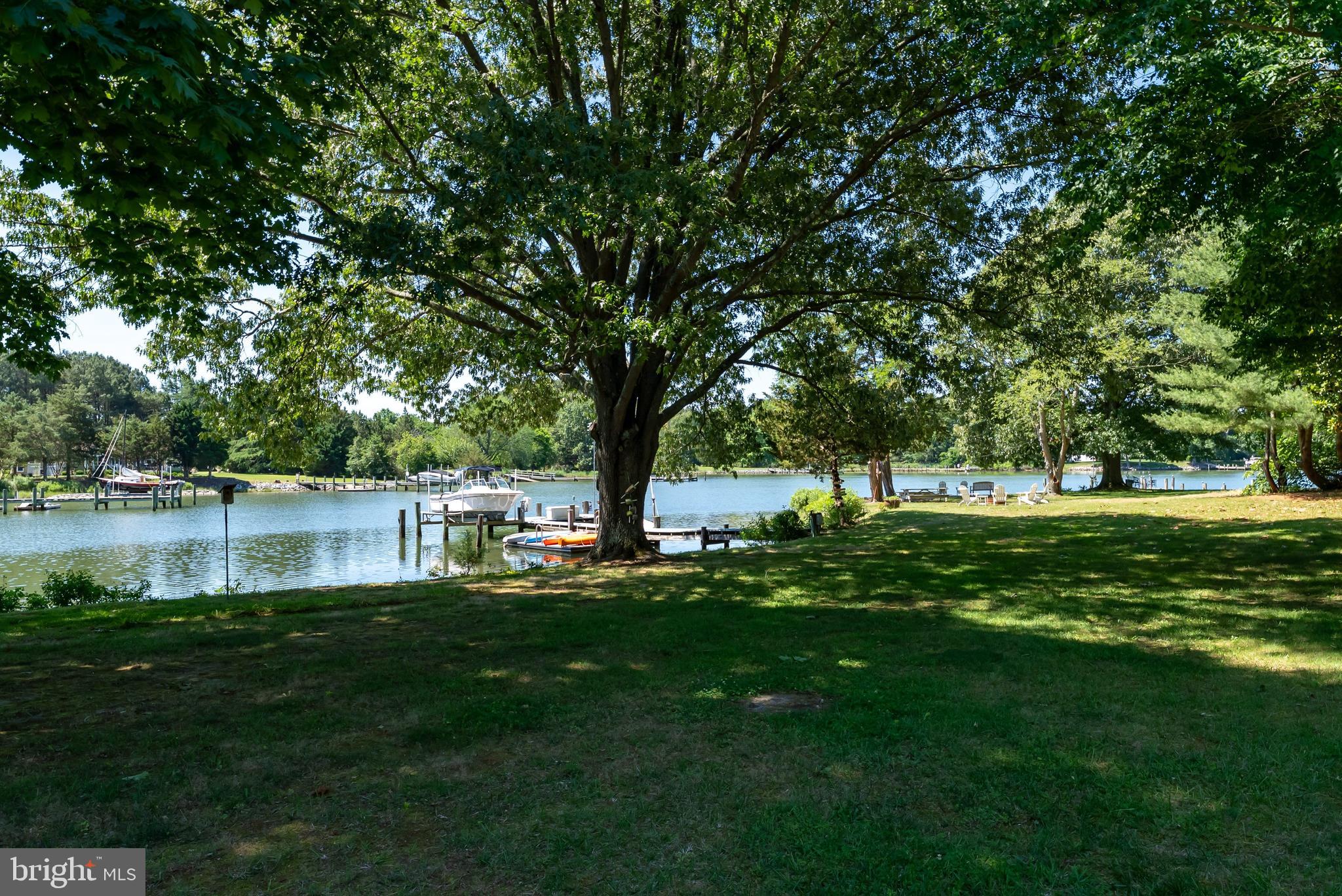 WAVERLY ISLAND ESTATES - Residential