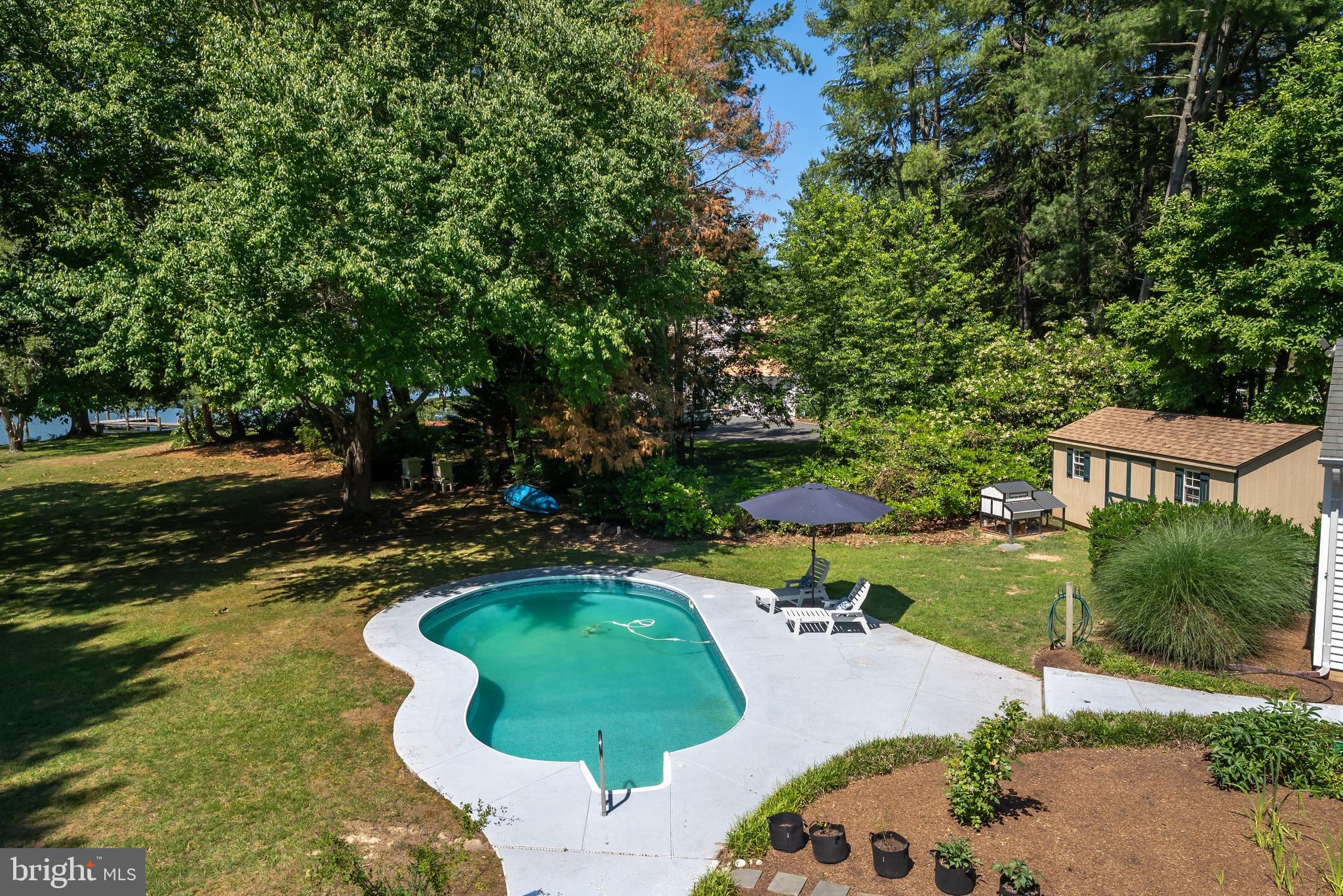 WAVERLY ISLAND ESTATES - Residential
