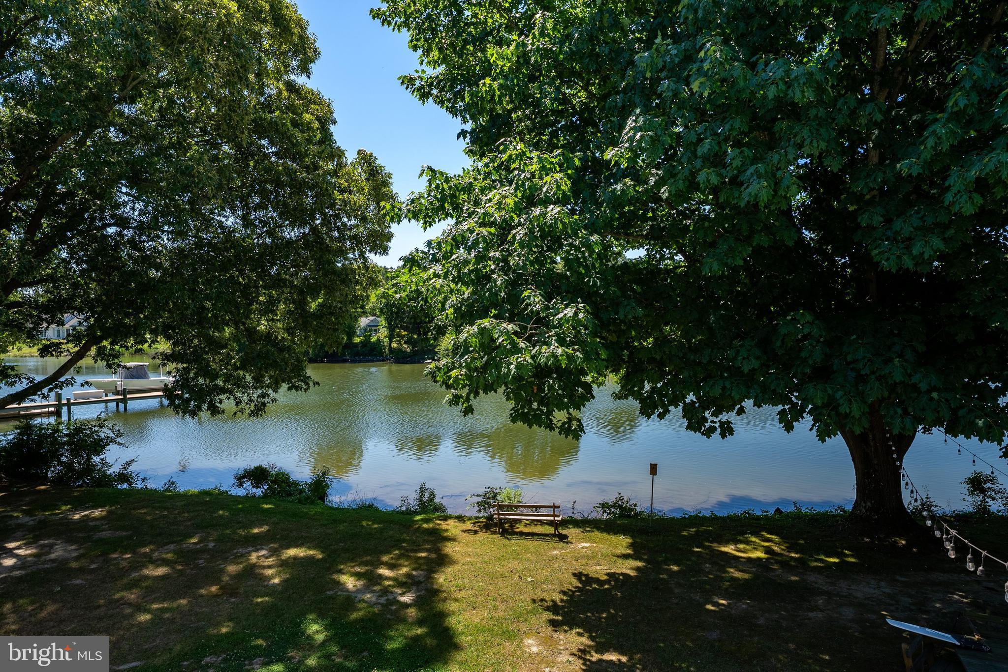 WAVERLY ISLAND ESTATES - Residential