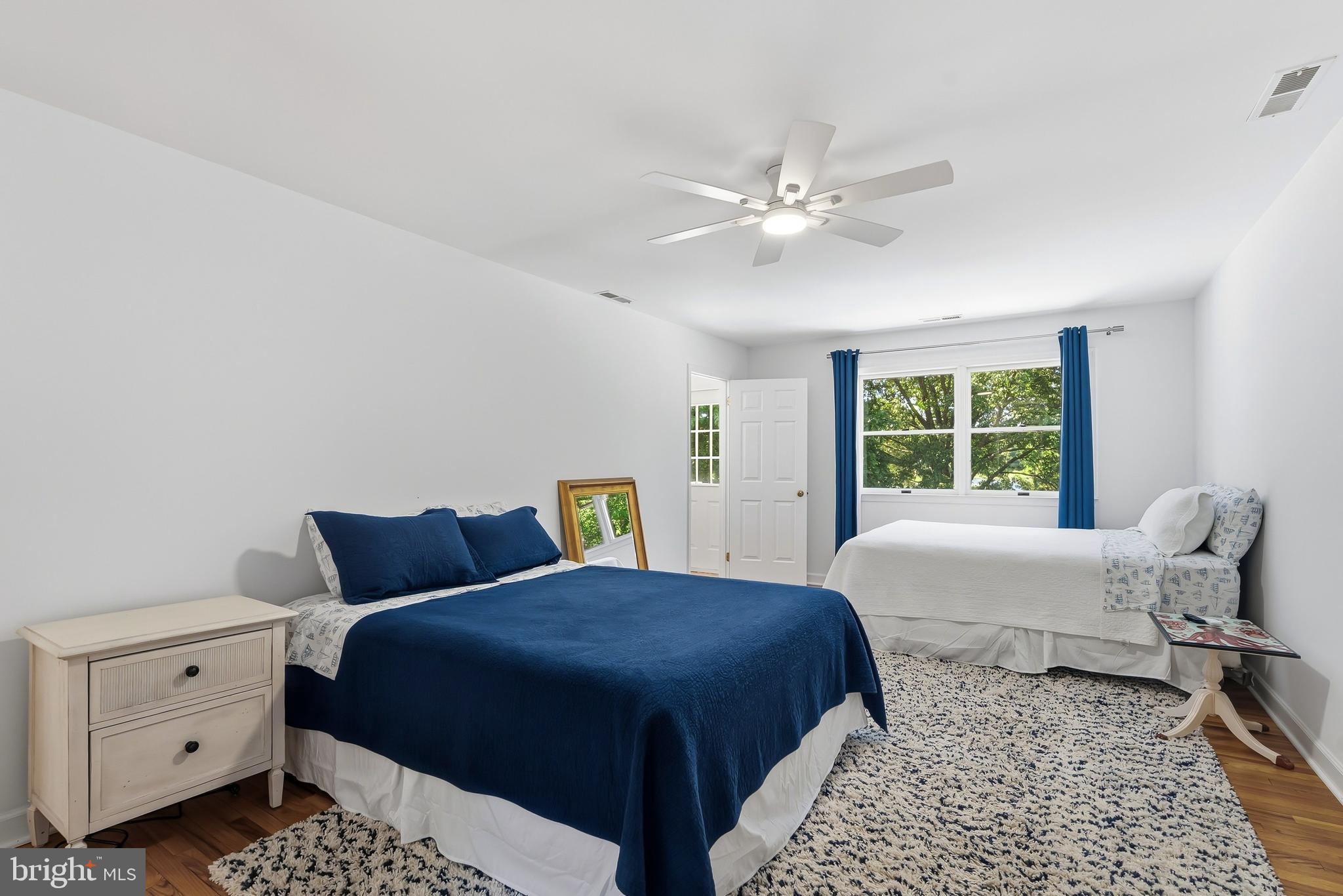 WAVERLY ISLAND ESTATES - Residential
