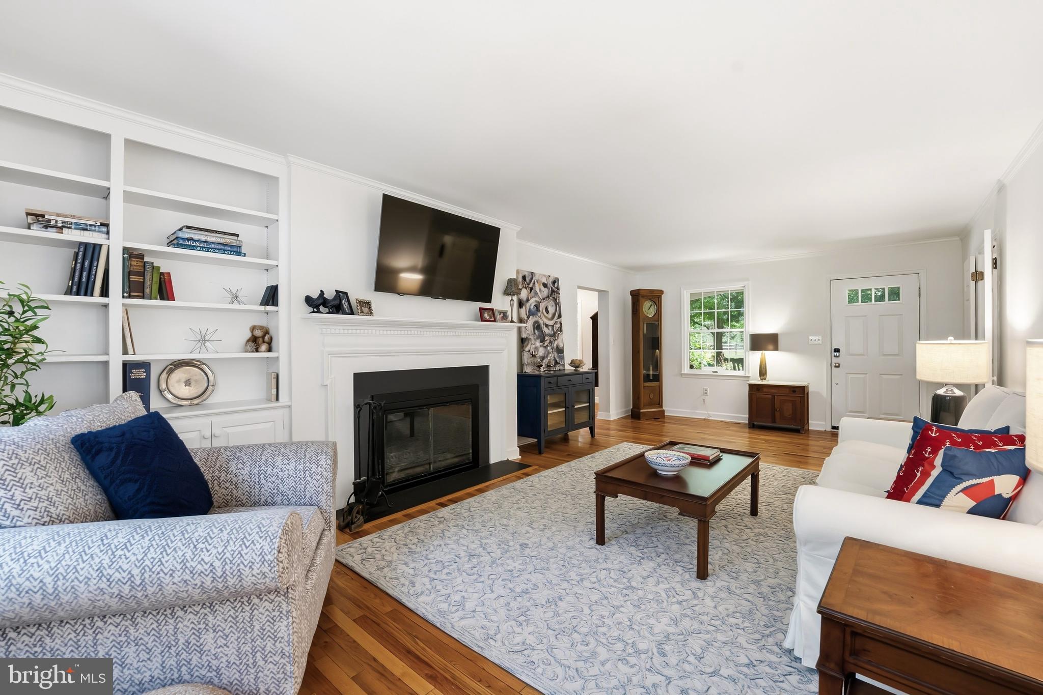 WAVERLY ISLAND ESTATES - Residential