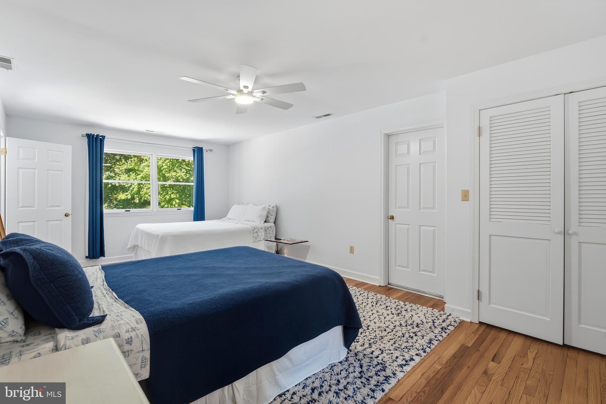 WAVERLY ISLAND ESTATES - Residential