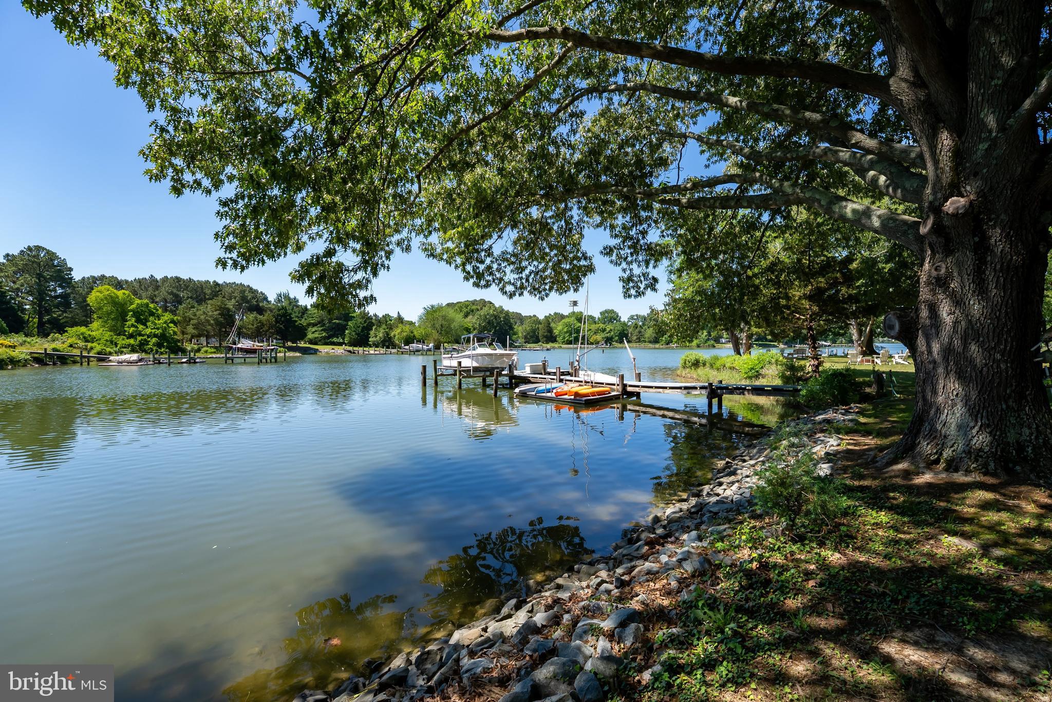 WAVERLY ISLAND ESTATES - Residential