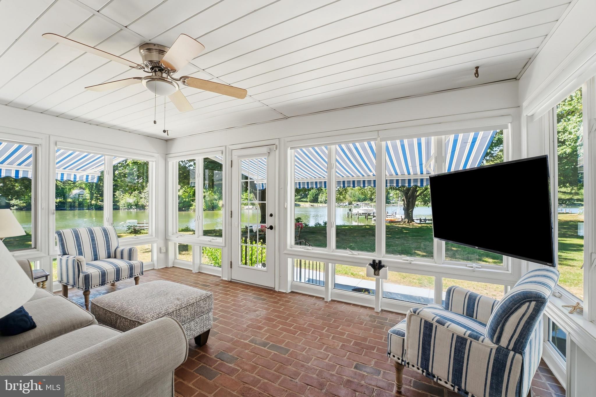 WAVERLY ISLAND ESTATES - Residential