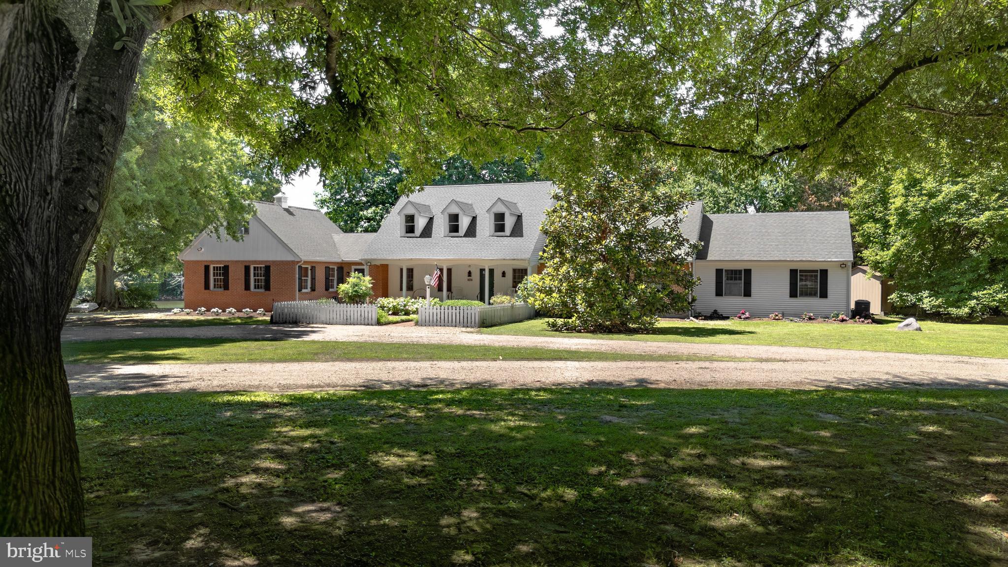 WAVERLY ISLAND ESTATES - Residential
