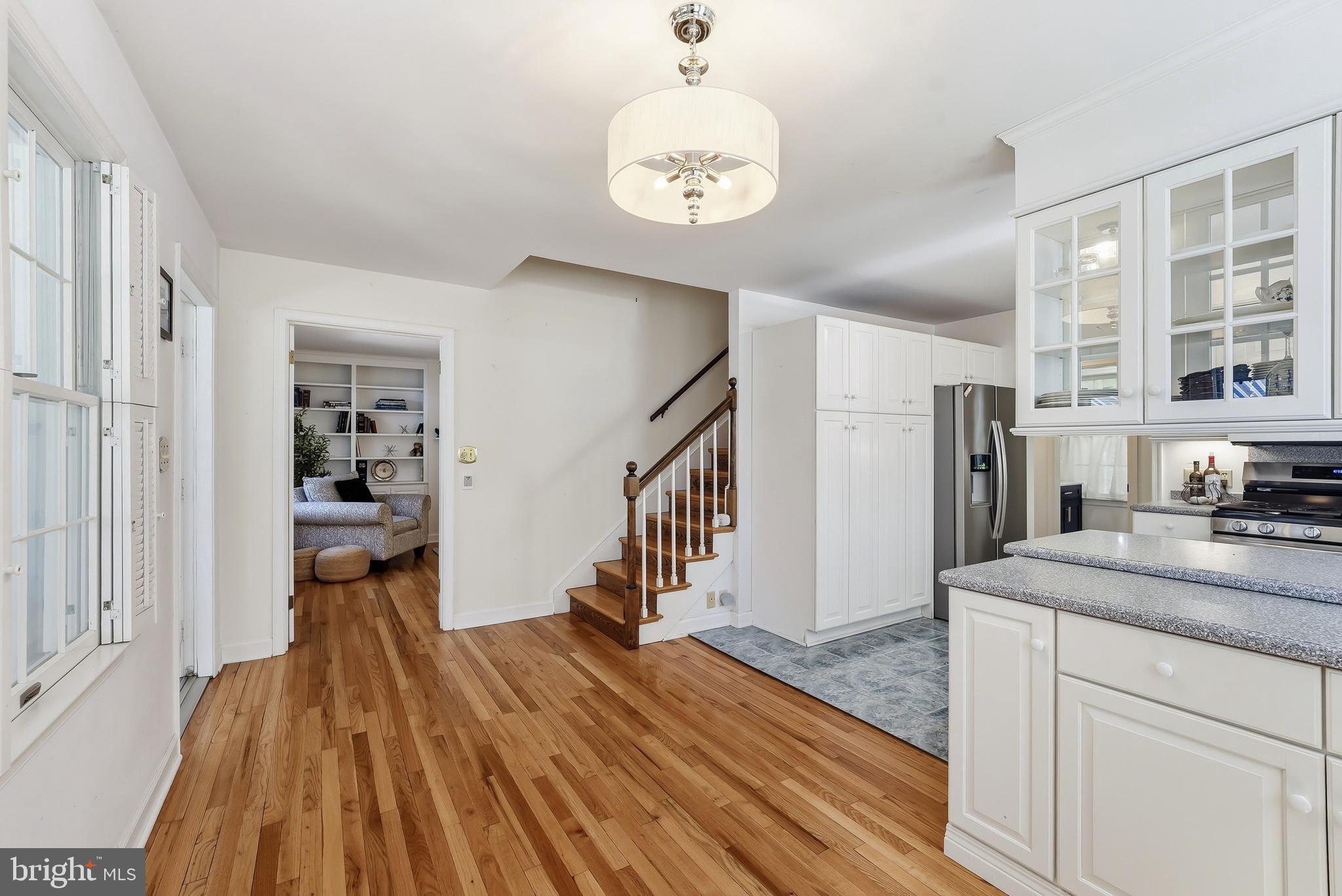 WAVERLY ISLAND ESTATES - Residential
