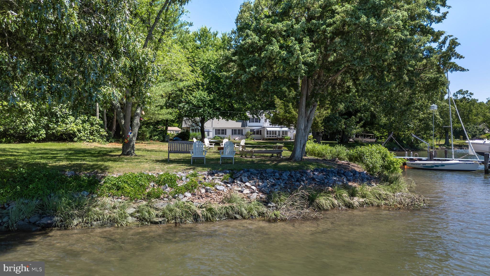 WAVERLY ISLAND ESTATES - Residential