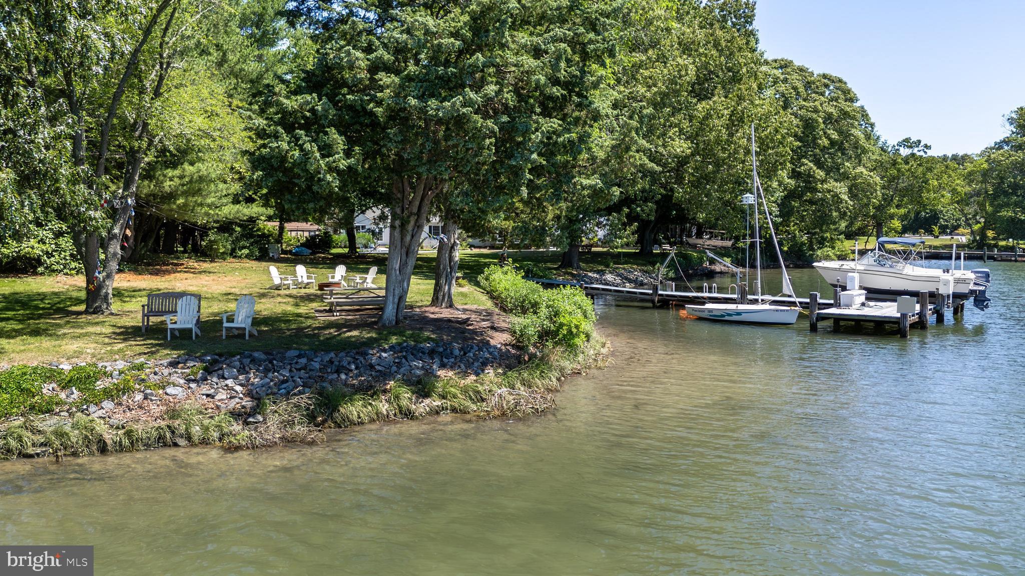 WAVERLY ISLAND ESTATES - Residential
