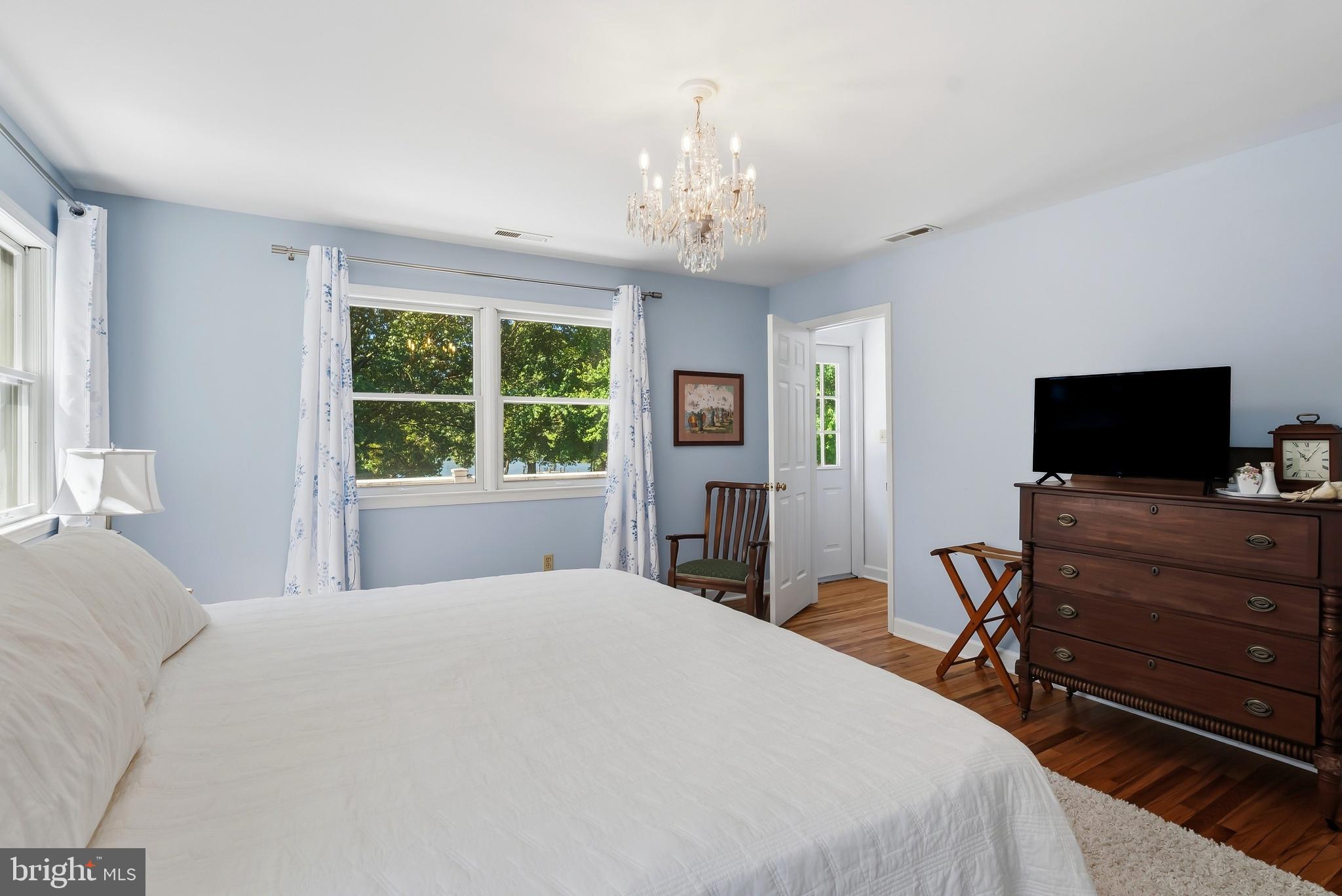 WAVERLY ISLAND ESTATES - Residential