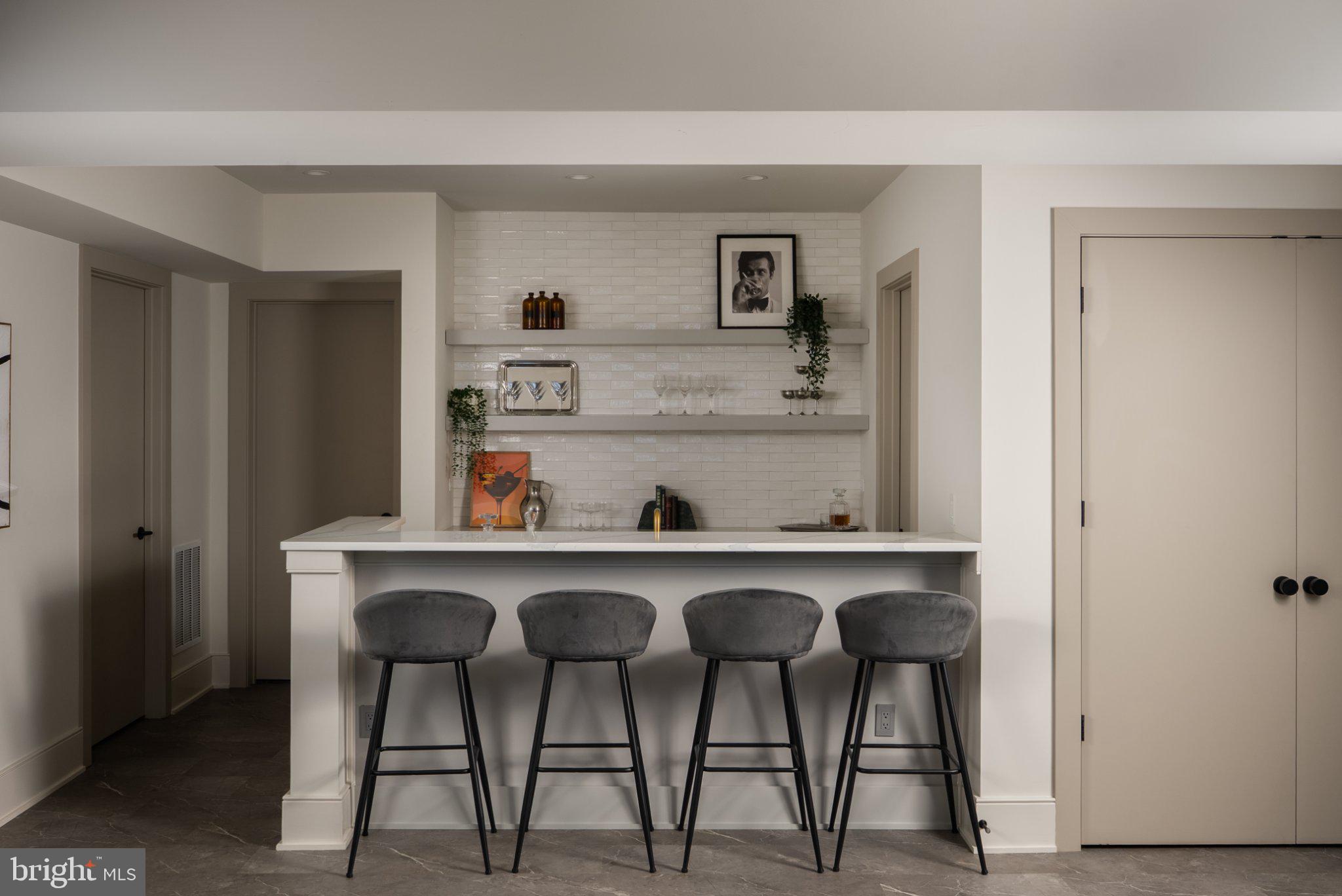 KENWOOD PARK - Residential