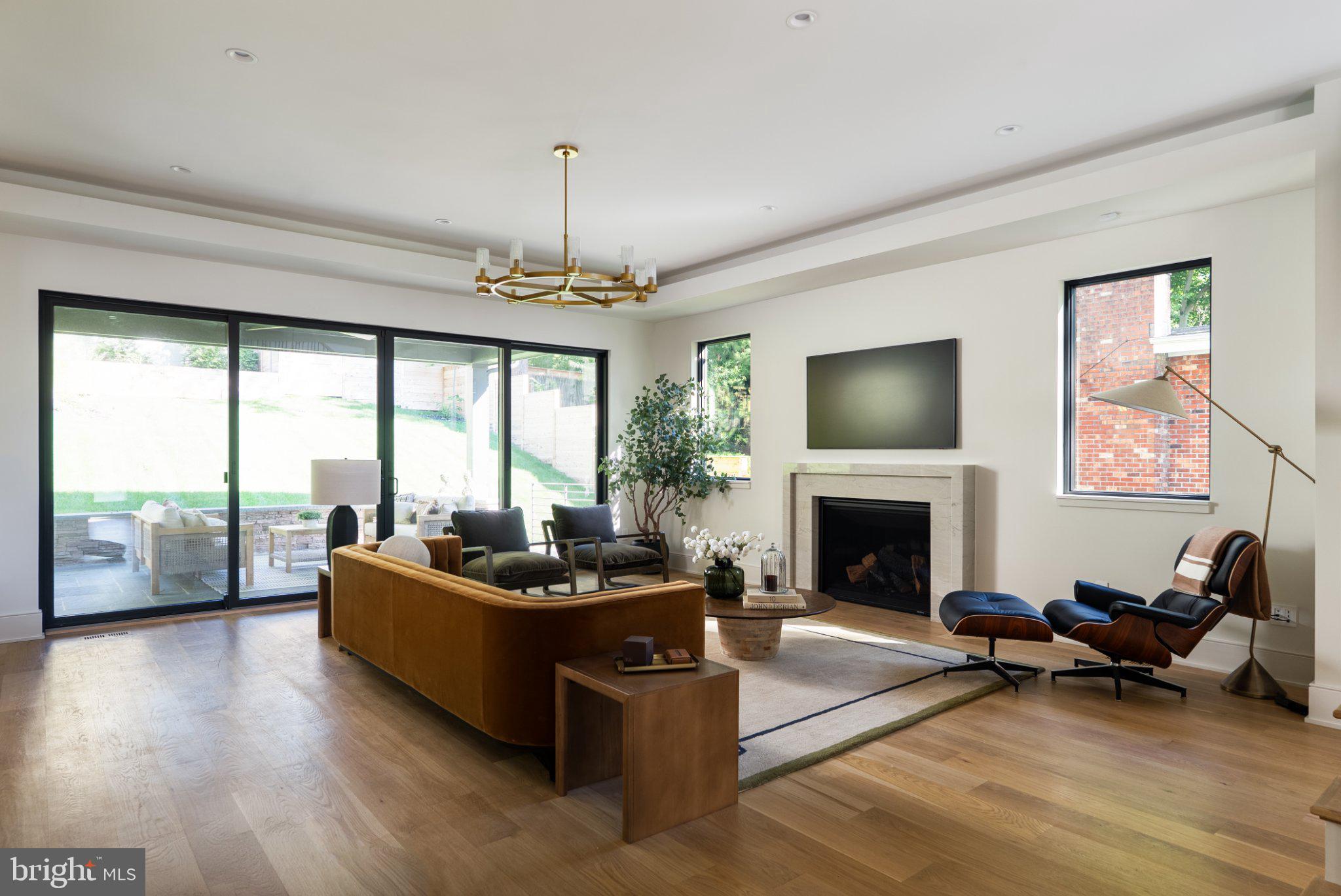 KENWOOD PARK - Residential